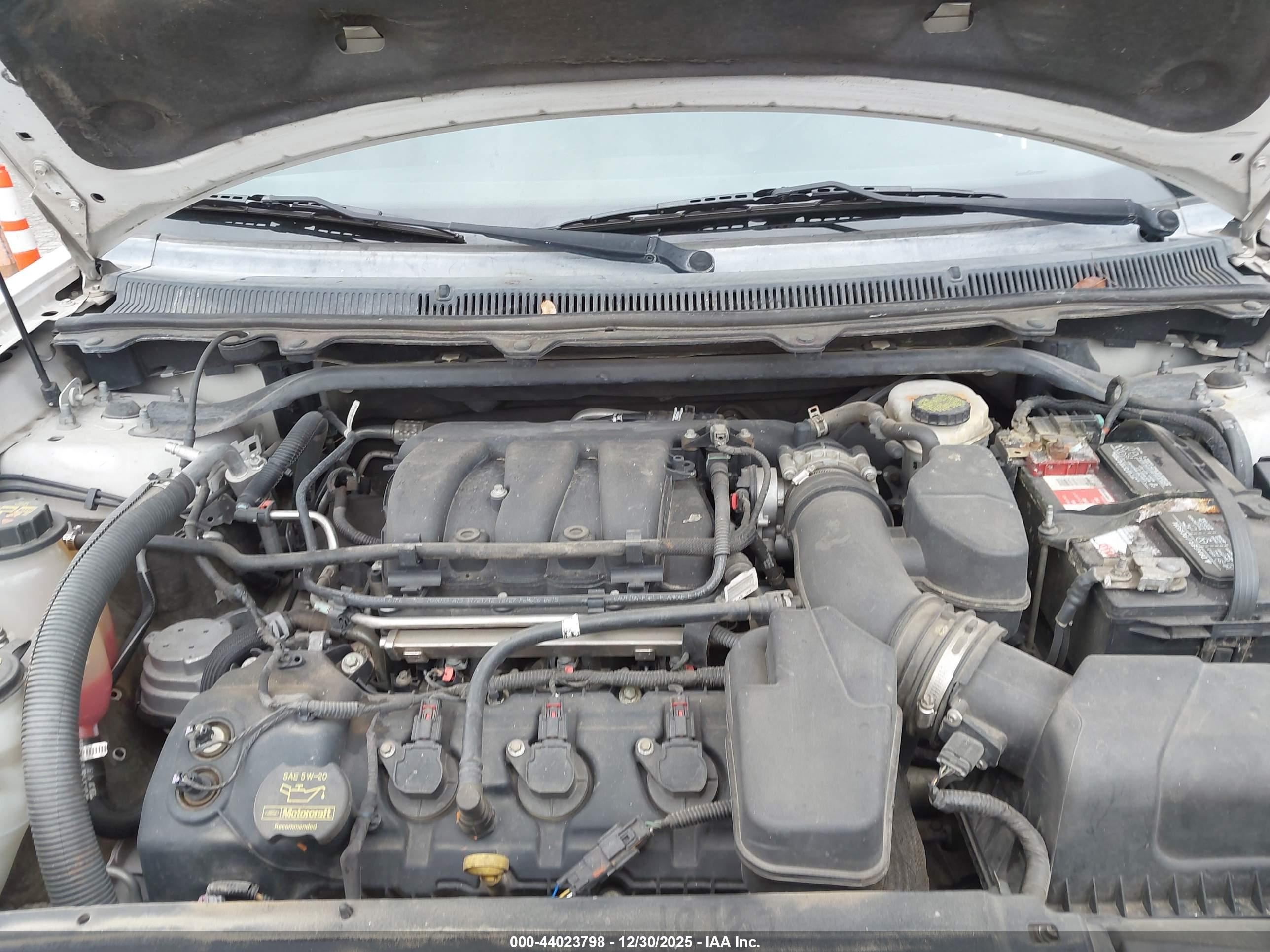 FORD FLEX image 10