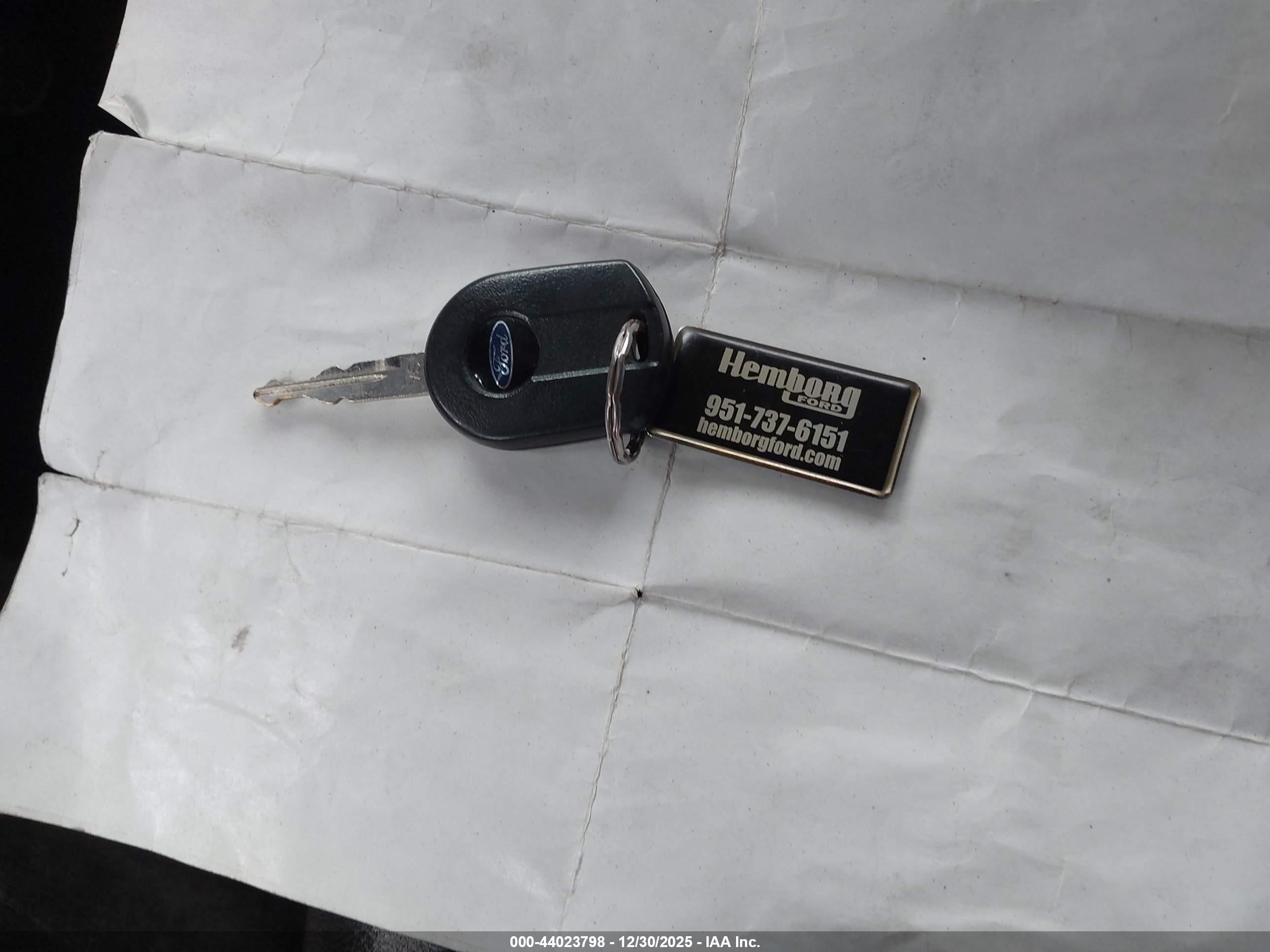 FORD FLEX image 11