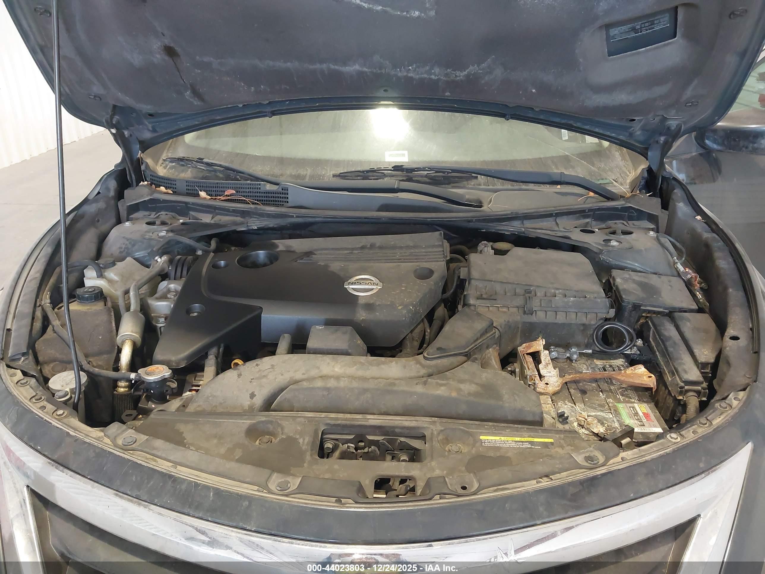 NISSAN ALTIMA image 10