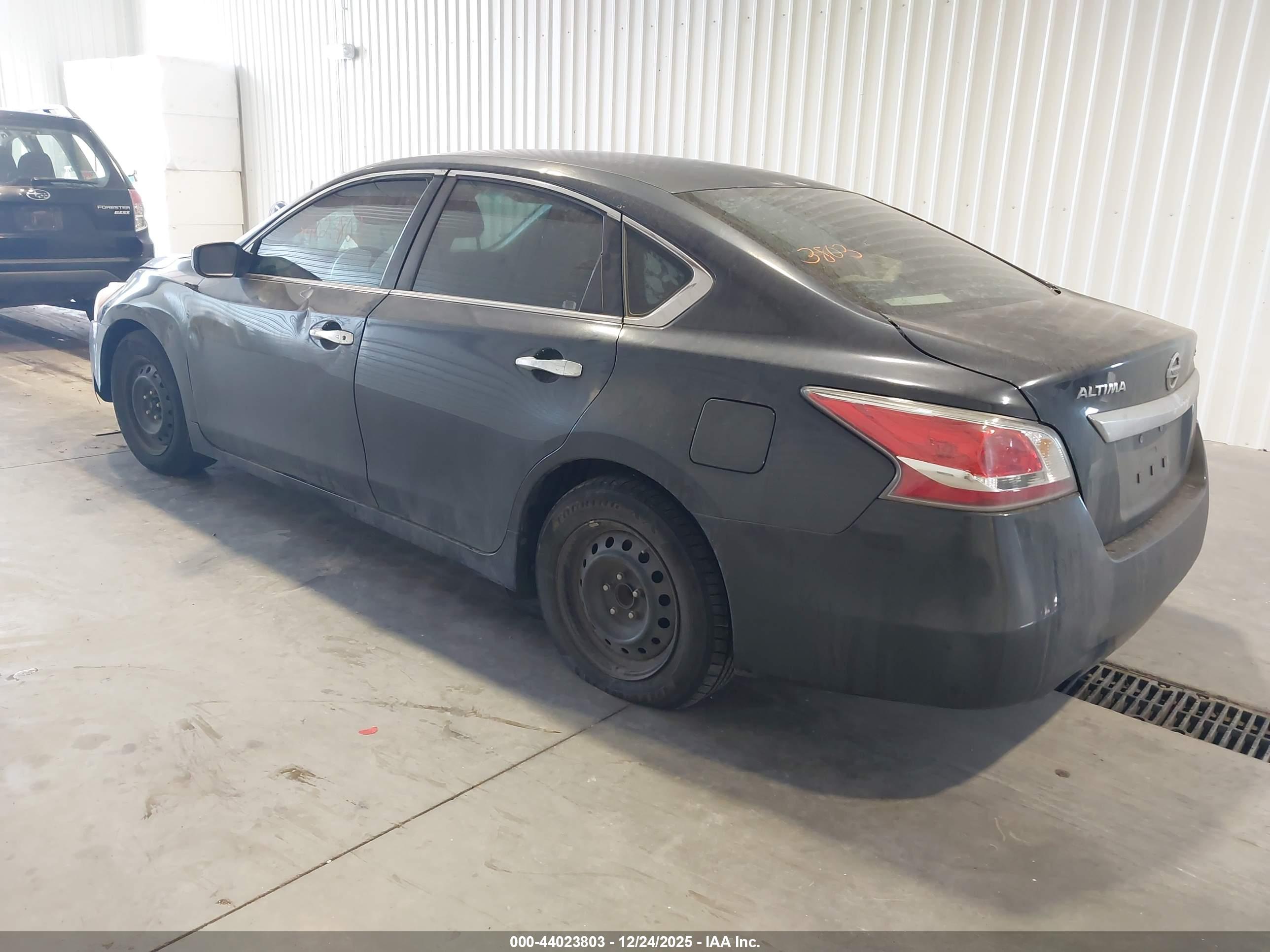 NISSAN ALTIMA image 3