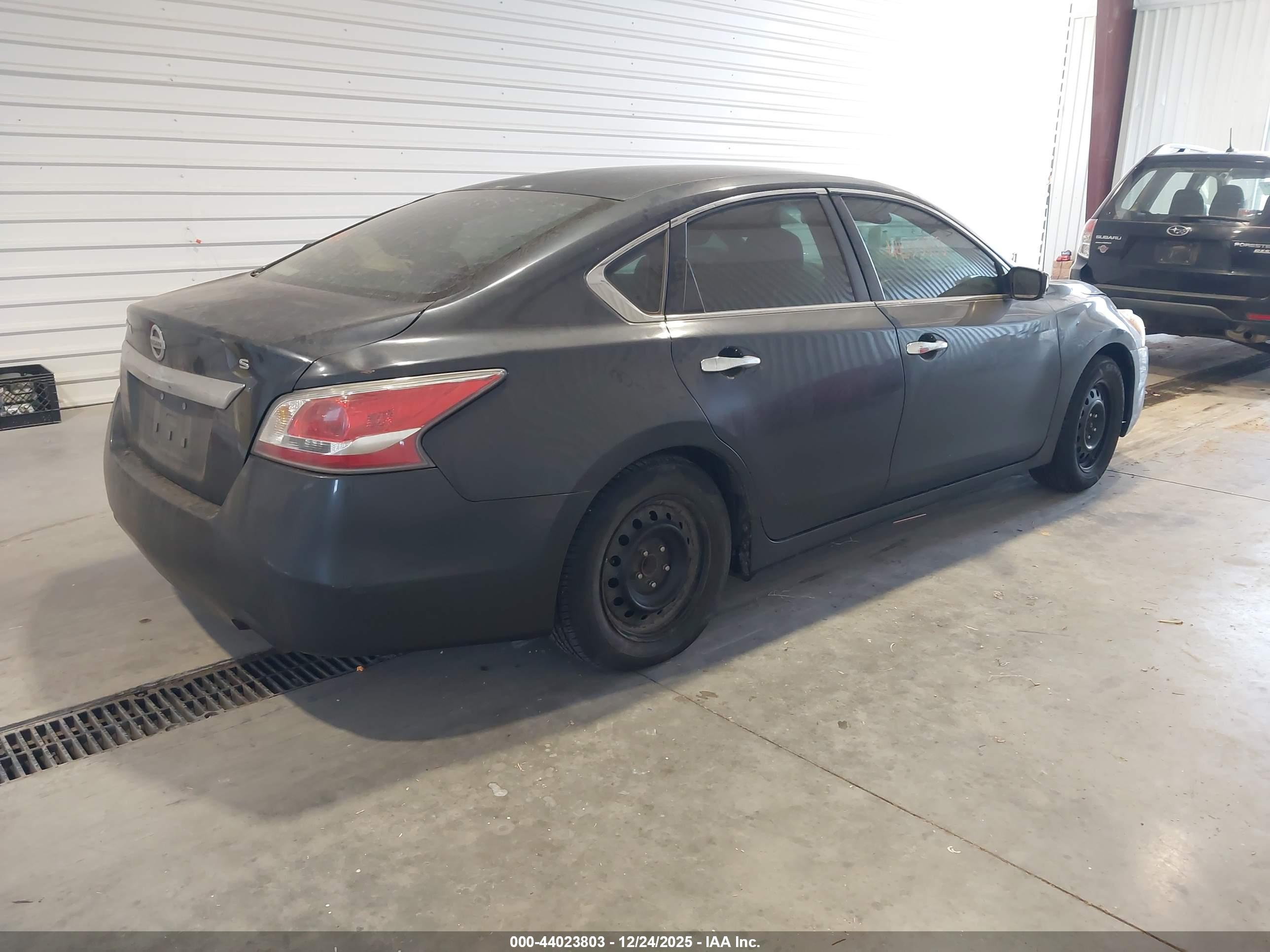 NISSAN ALTIMA image 4