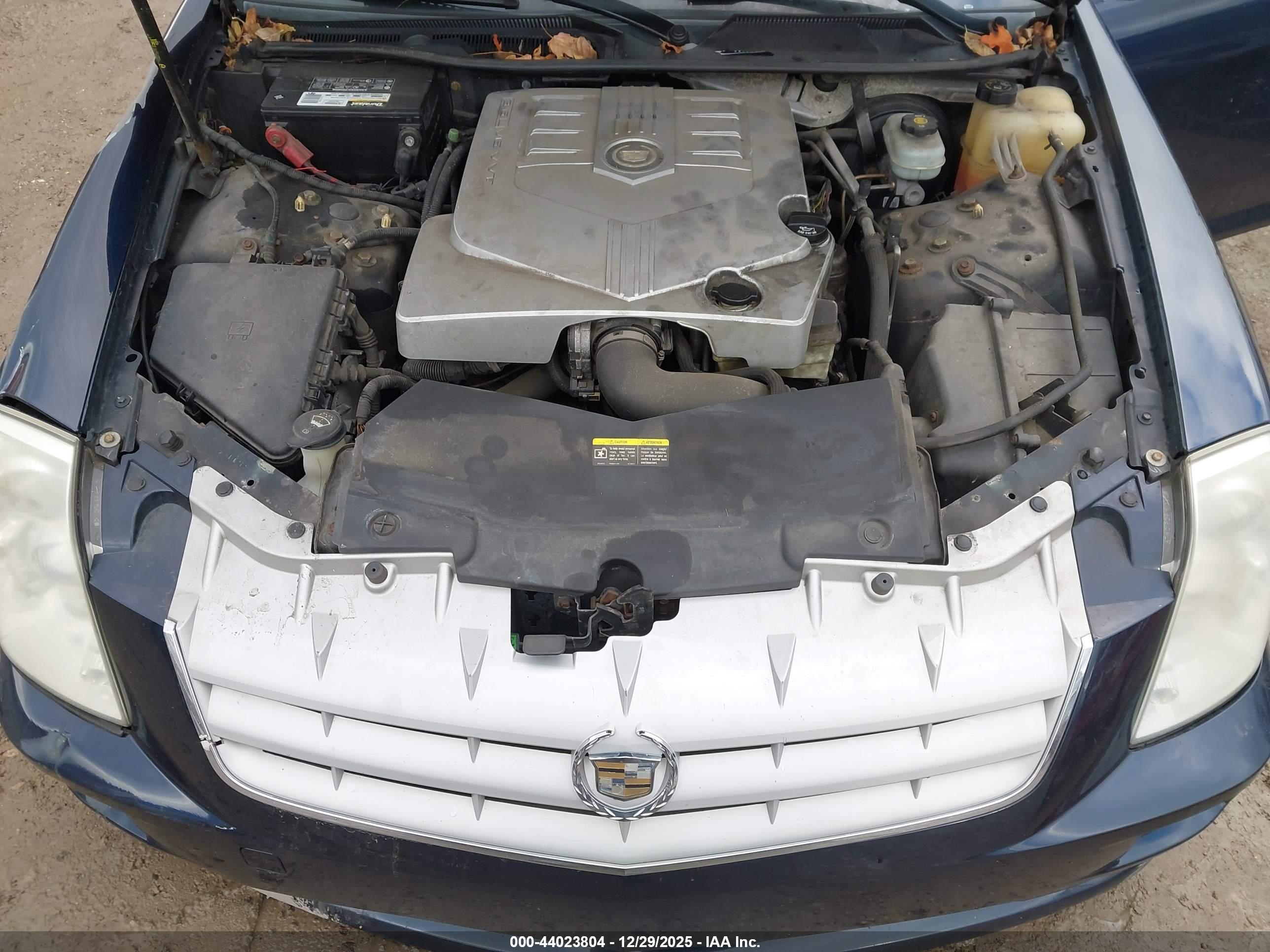 CADILLAC STS image 10