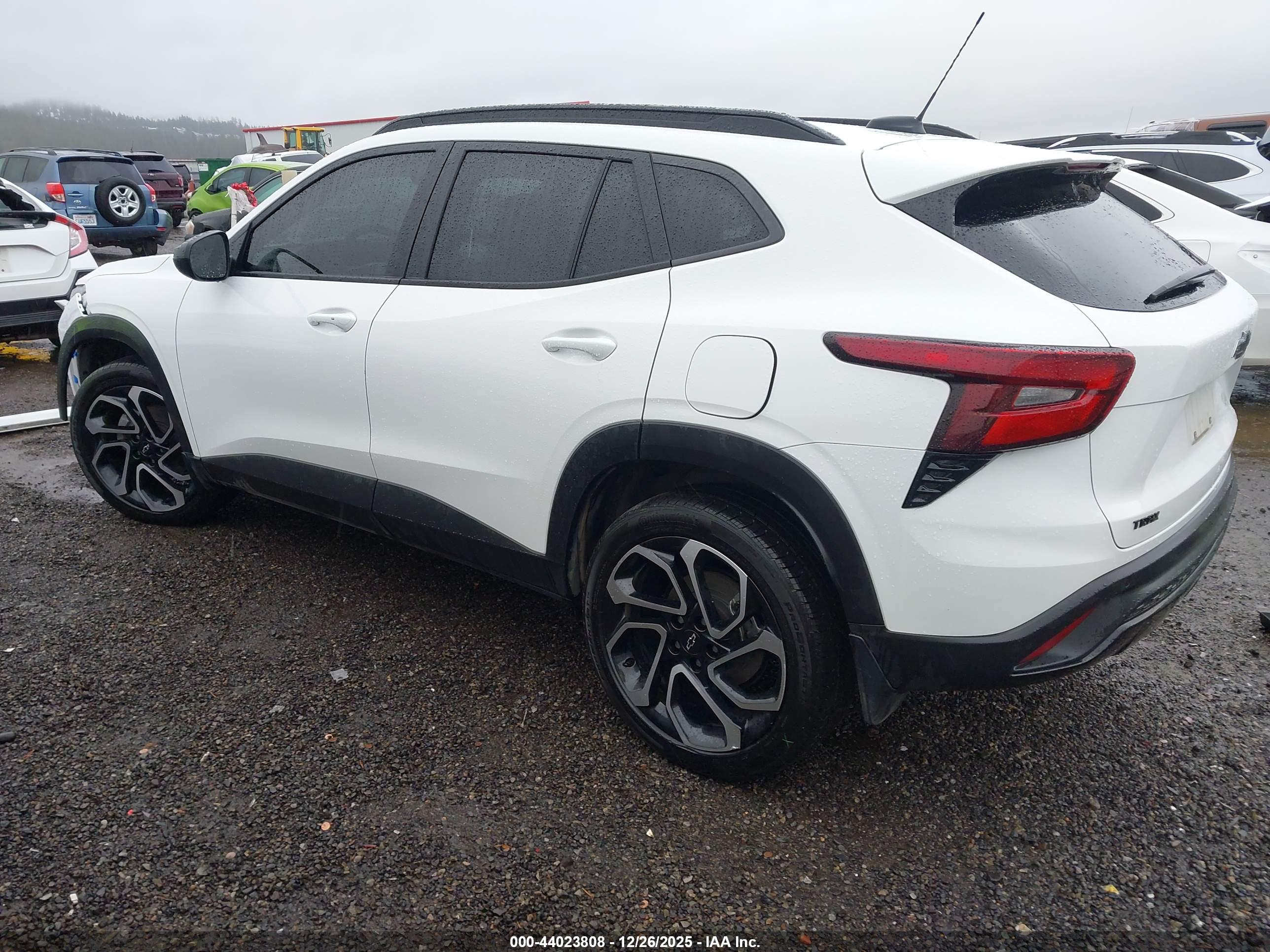 CHEVROLET TRAX image 3