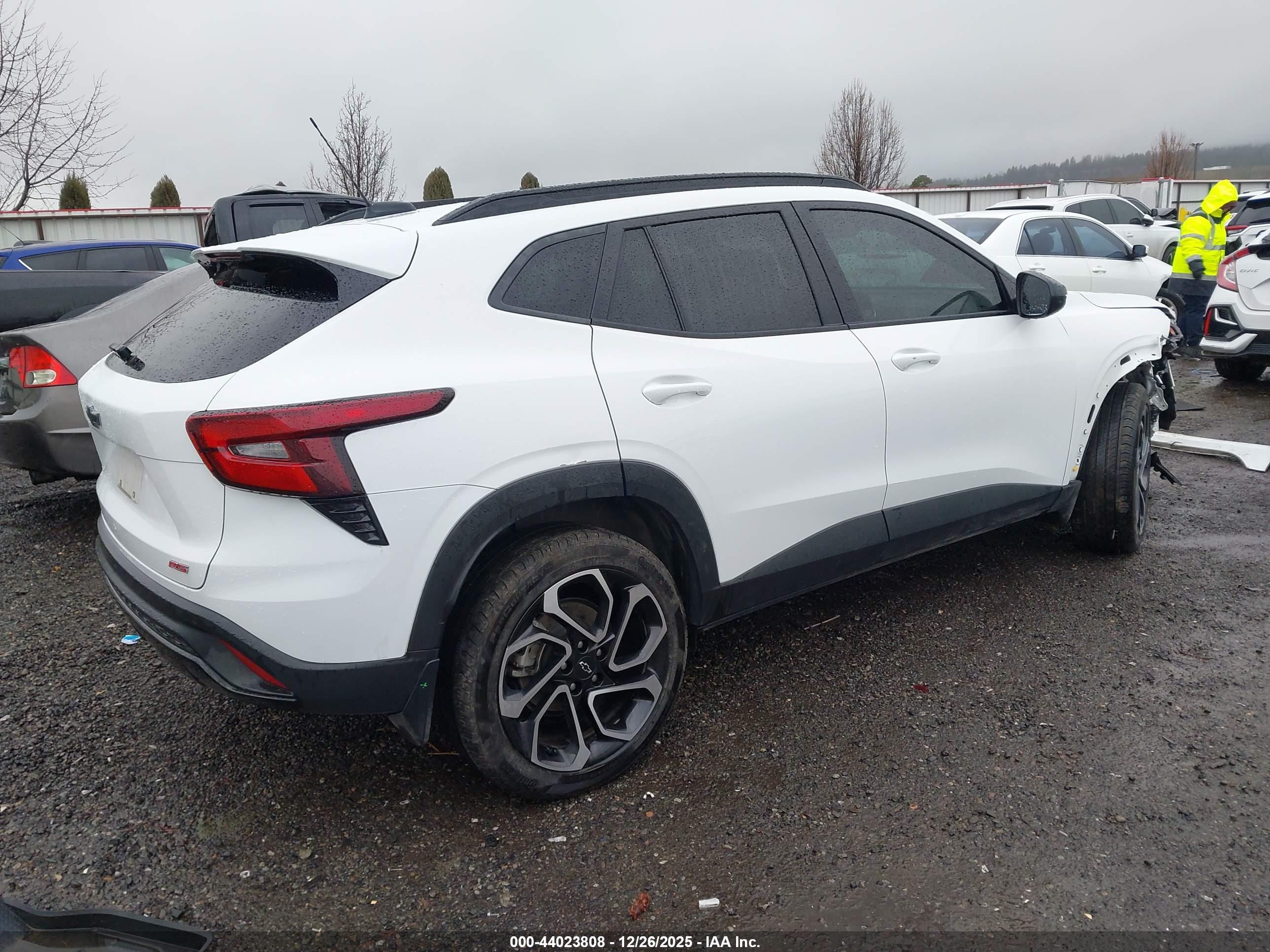 CHEVROLET TRAX image 4
