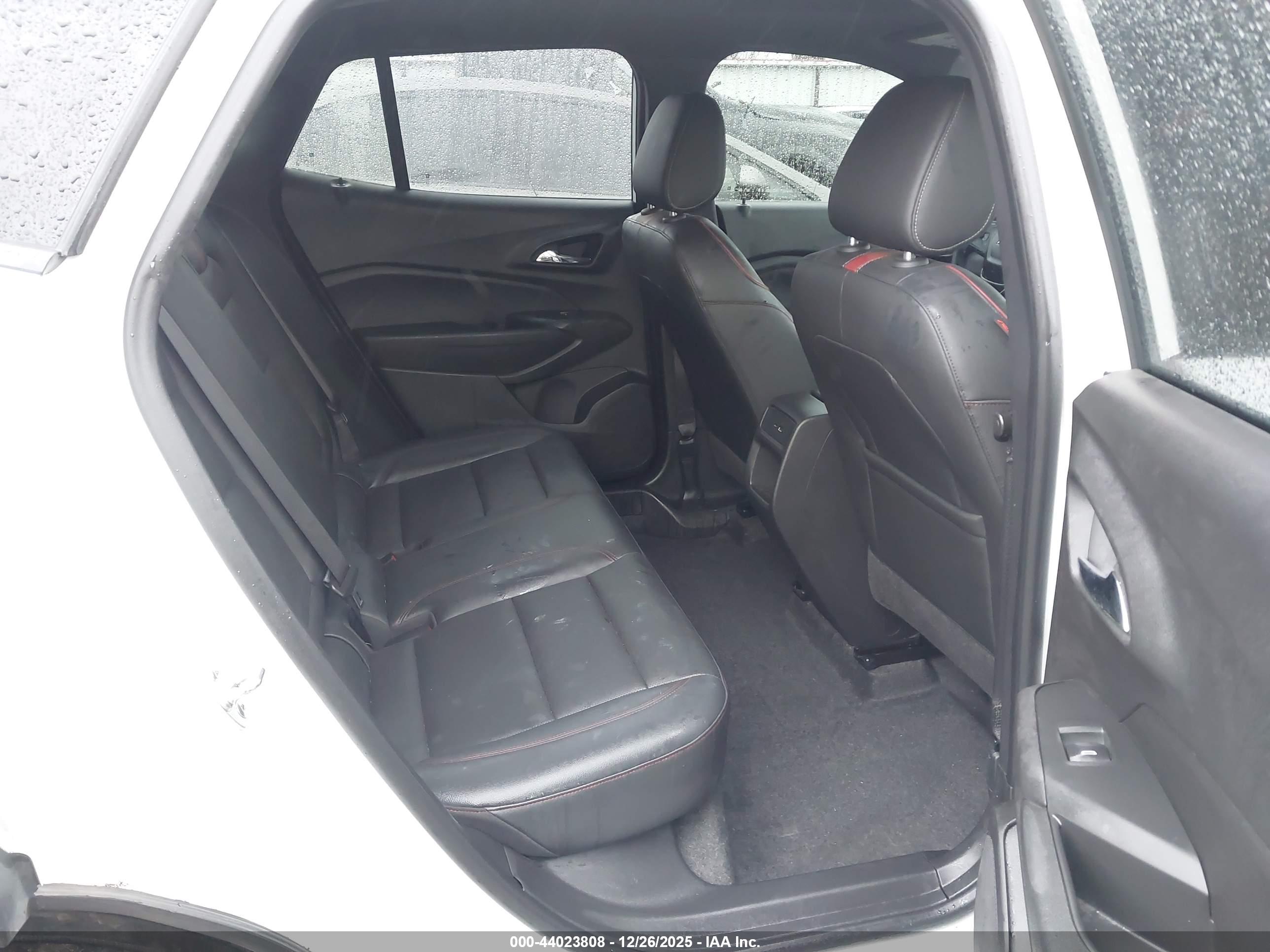 CHEVROLET TRAX image 8