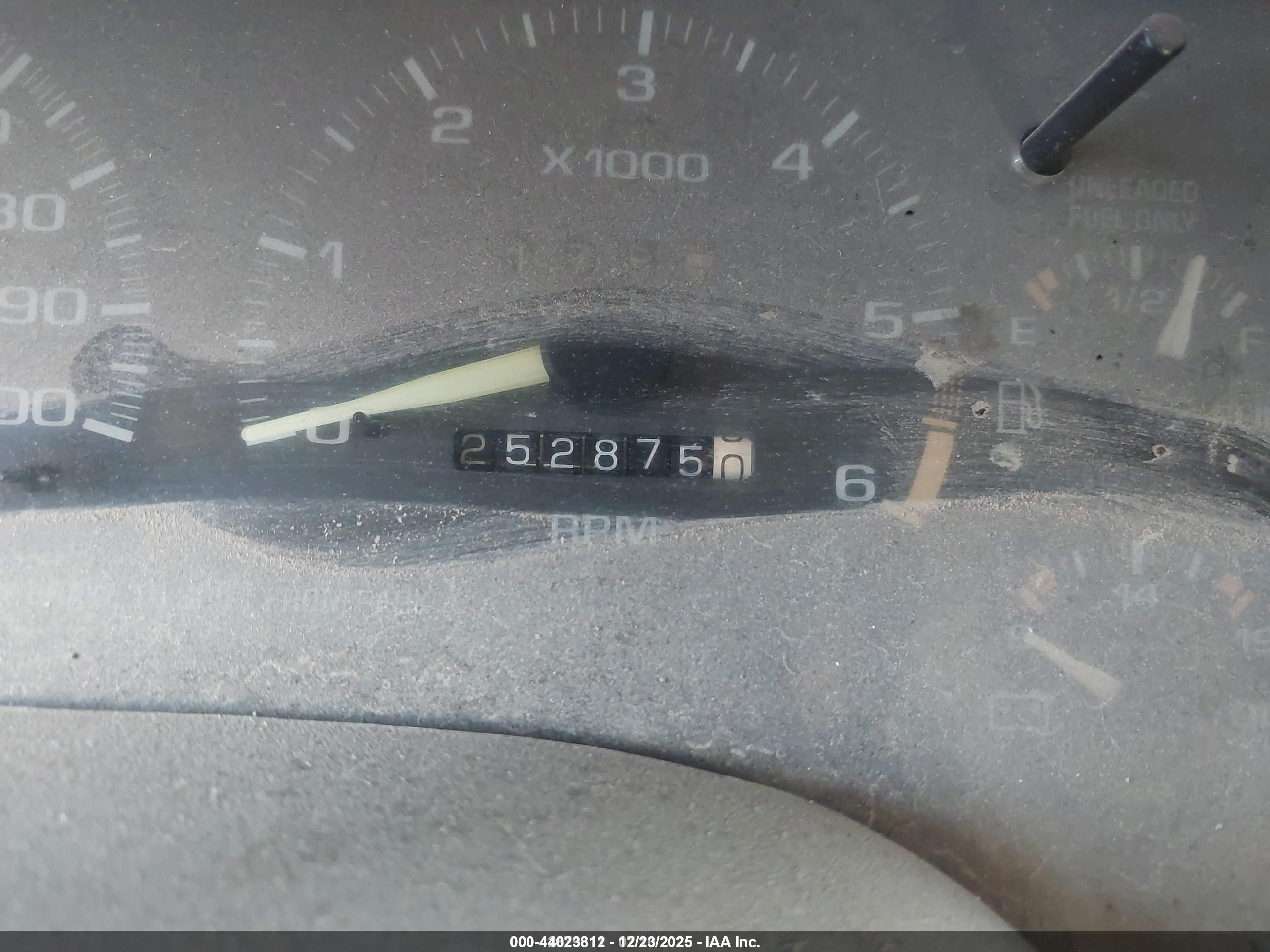 CHEVROLET BLAZER image 7