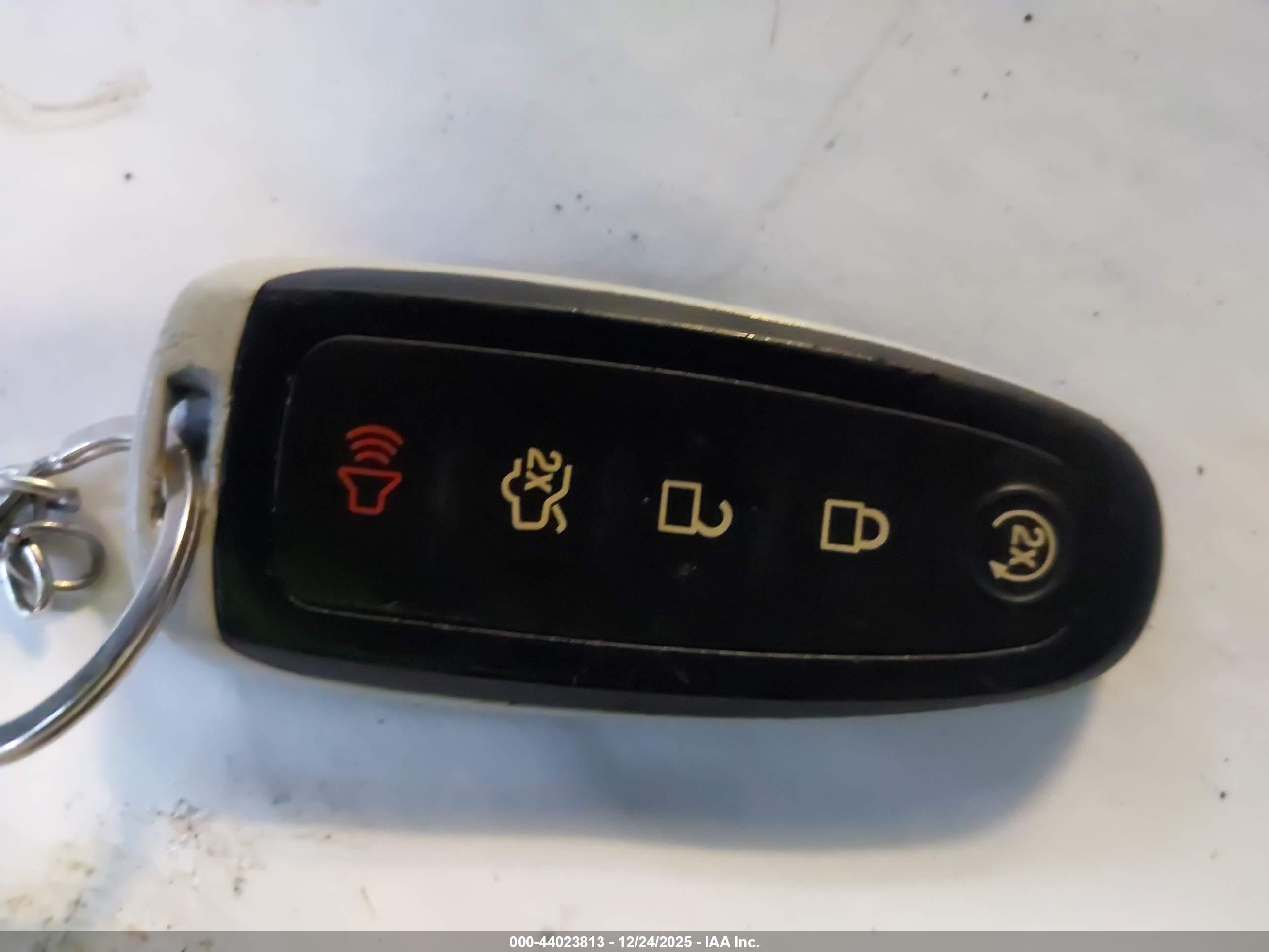 FORD EXPLORER image 11