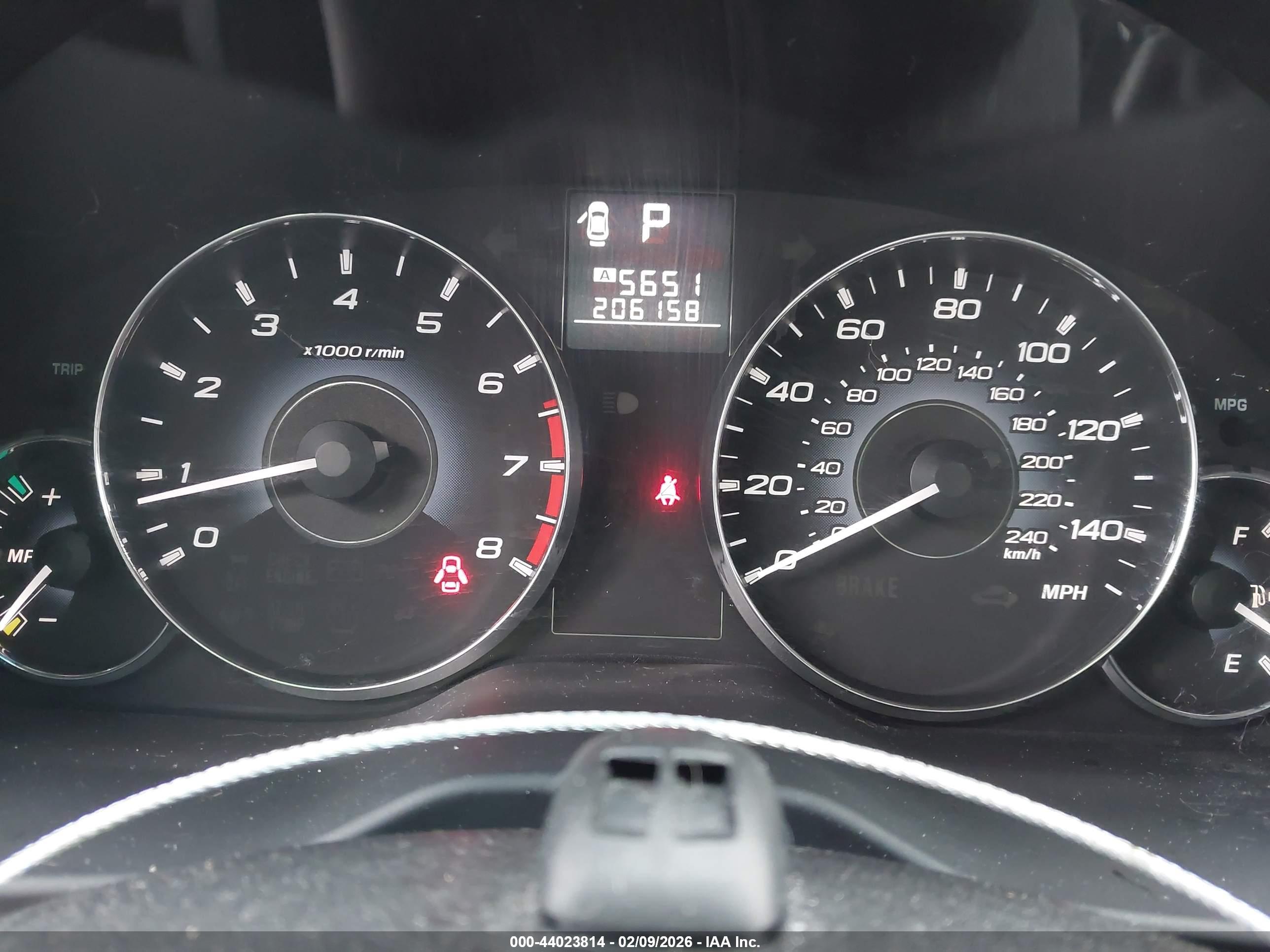 SUBARU OUTBACK image 7
