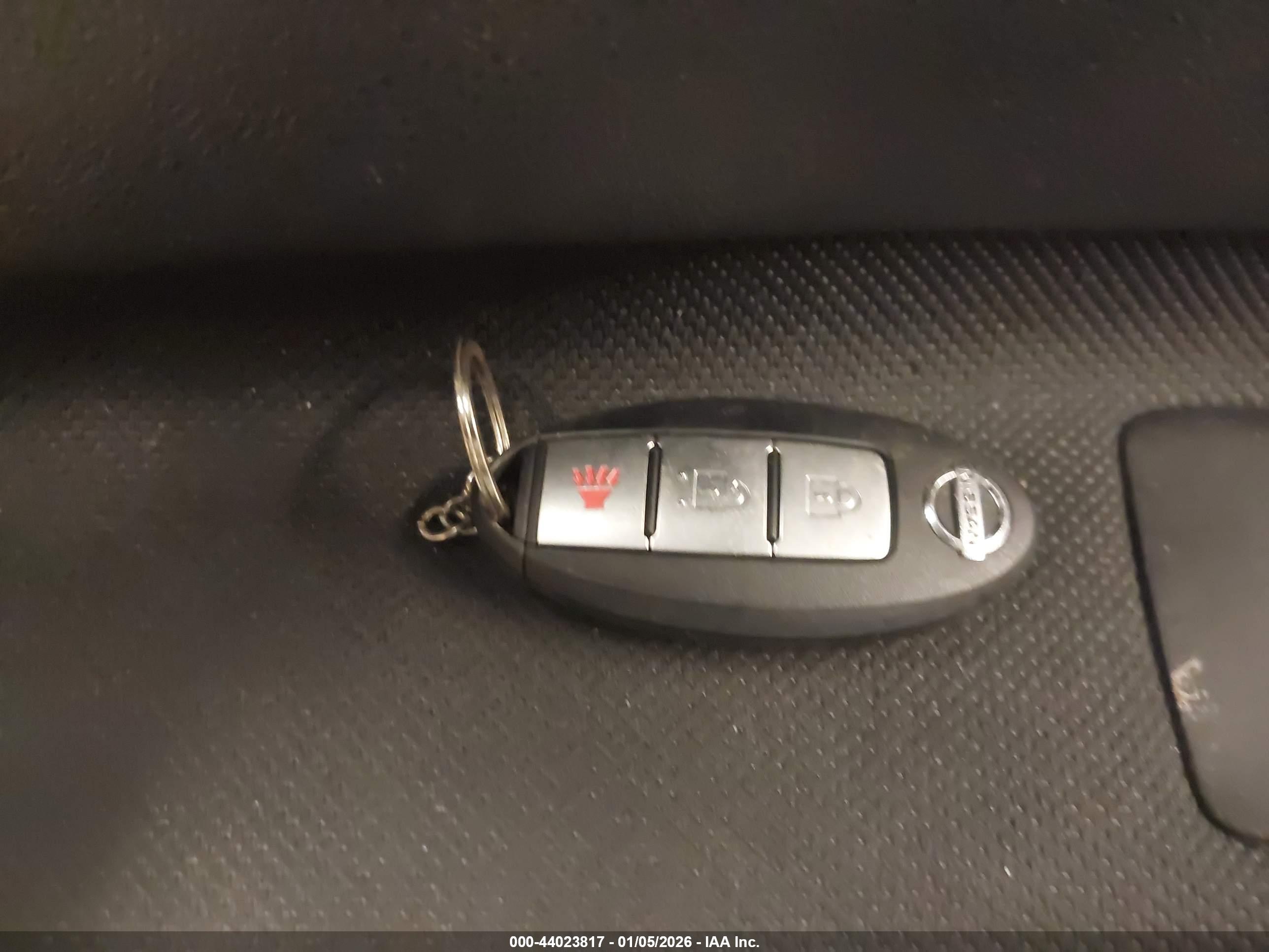 NISSAN ROGUE image 11