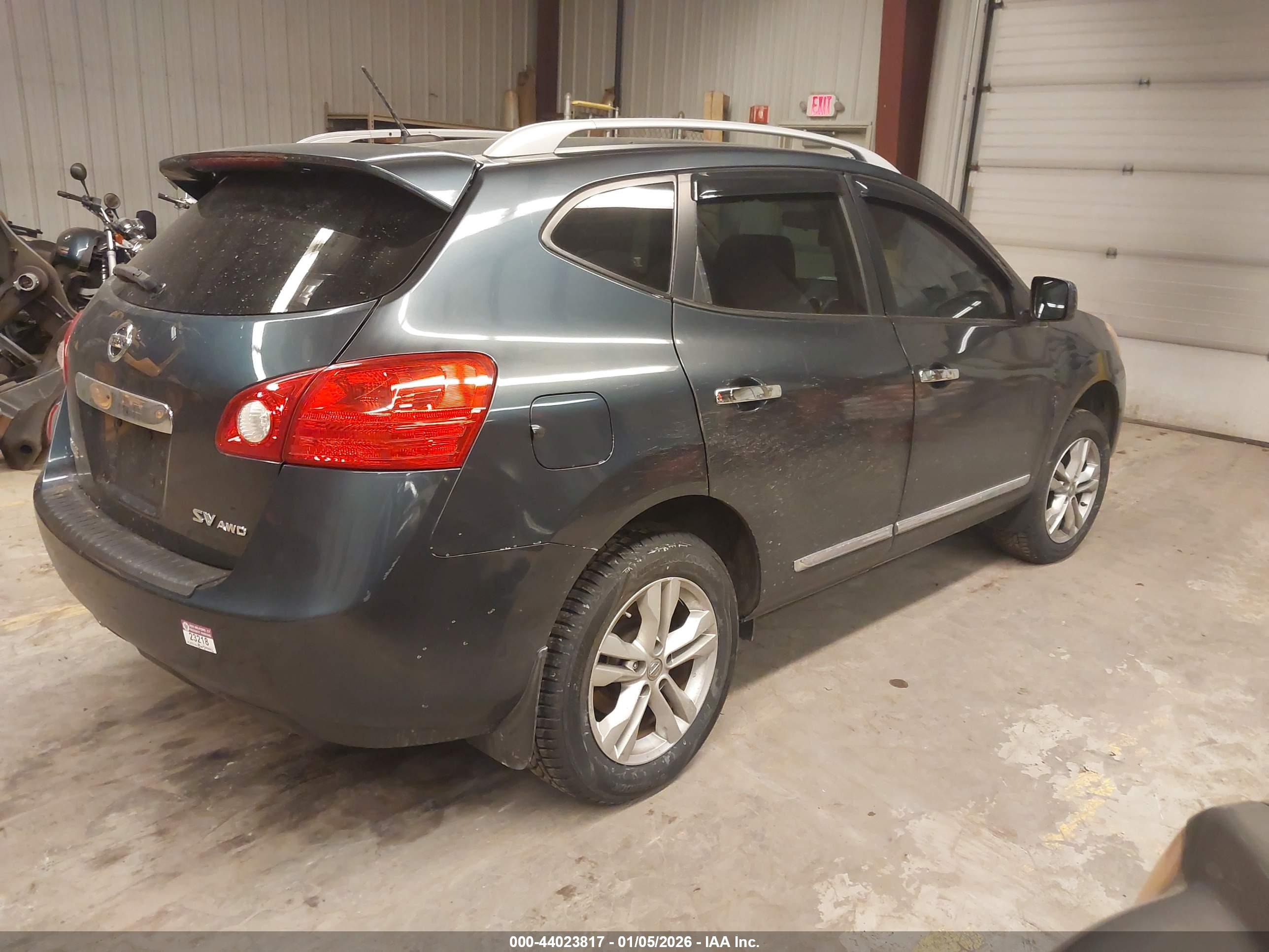 NISSAN ROGUE image 4