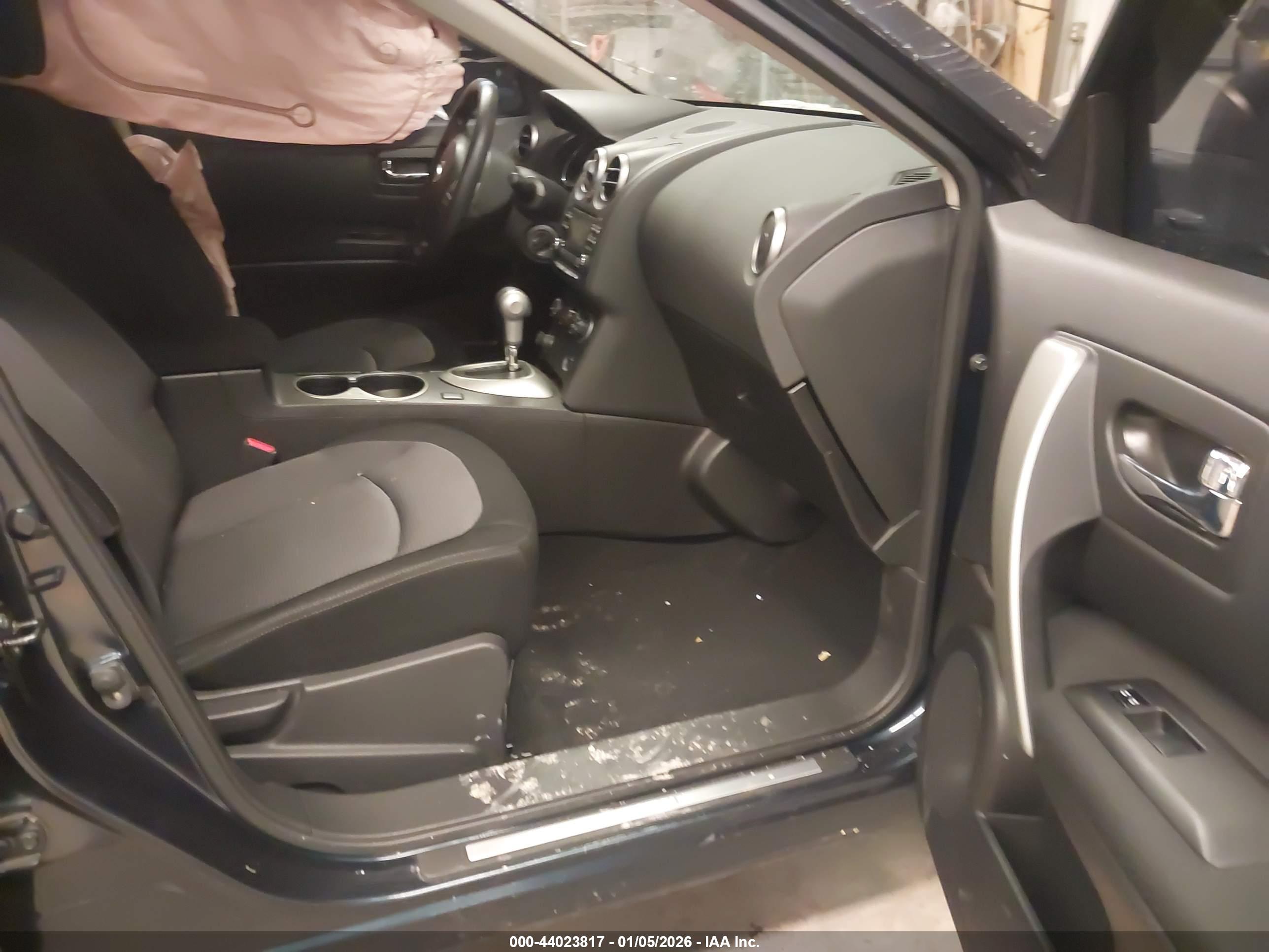 NISSAN ROGUE image 5