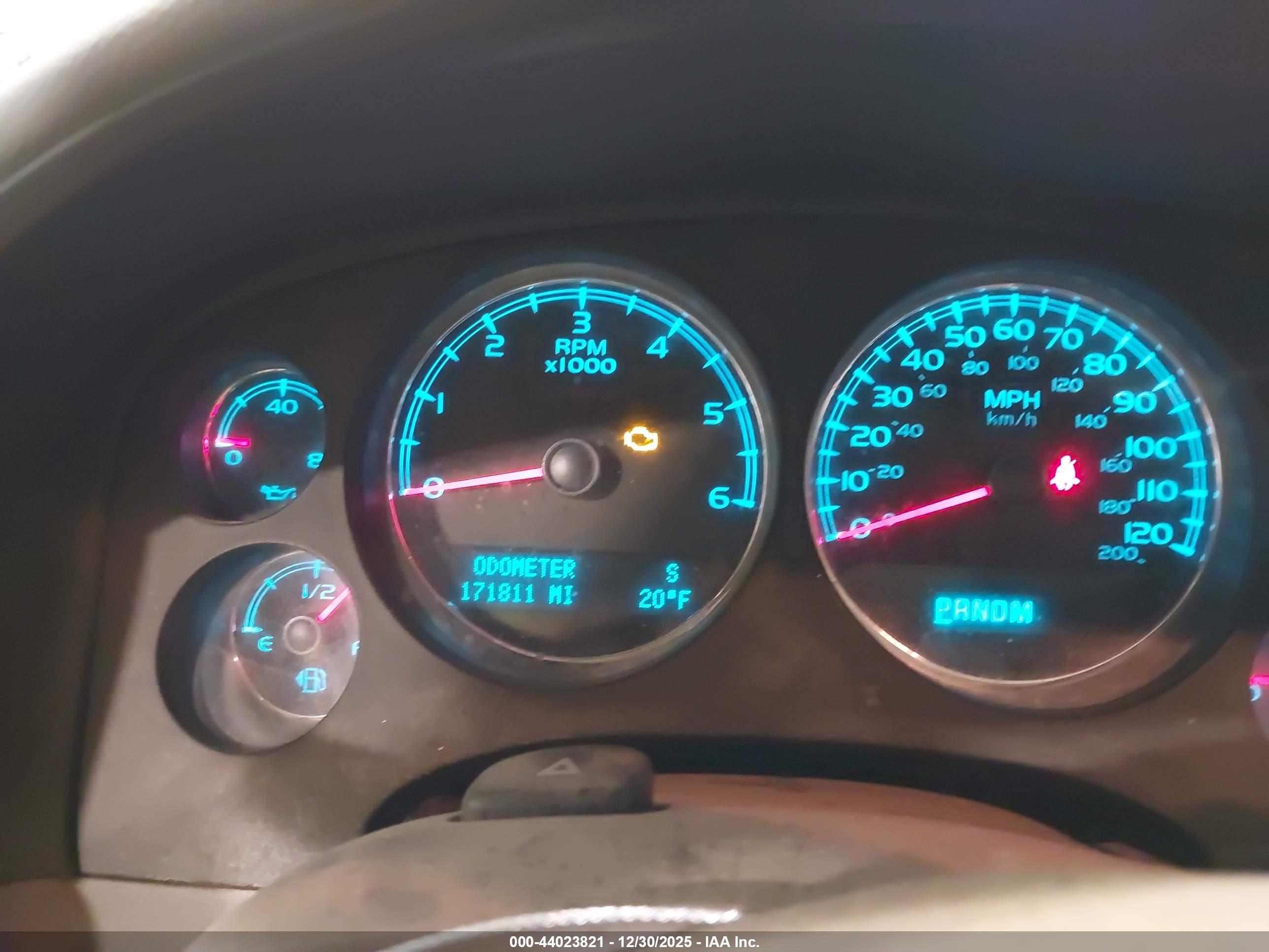 GMC YUKON image 7