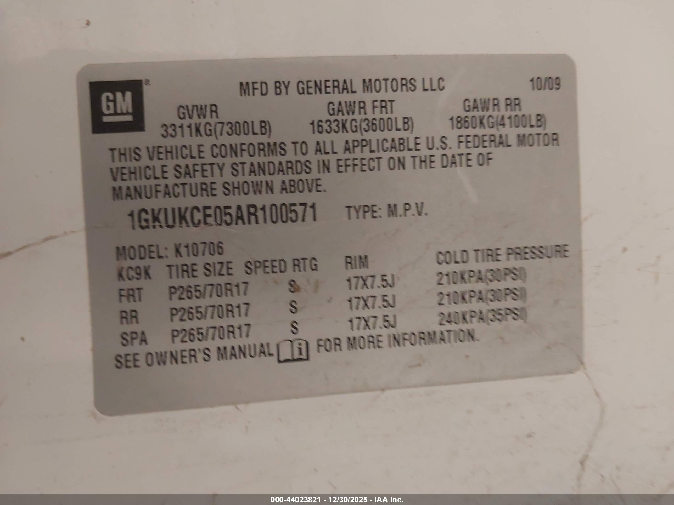 GMC YUKON image 9