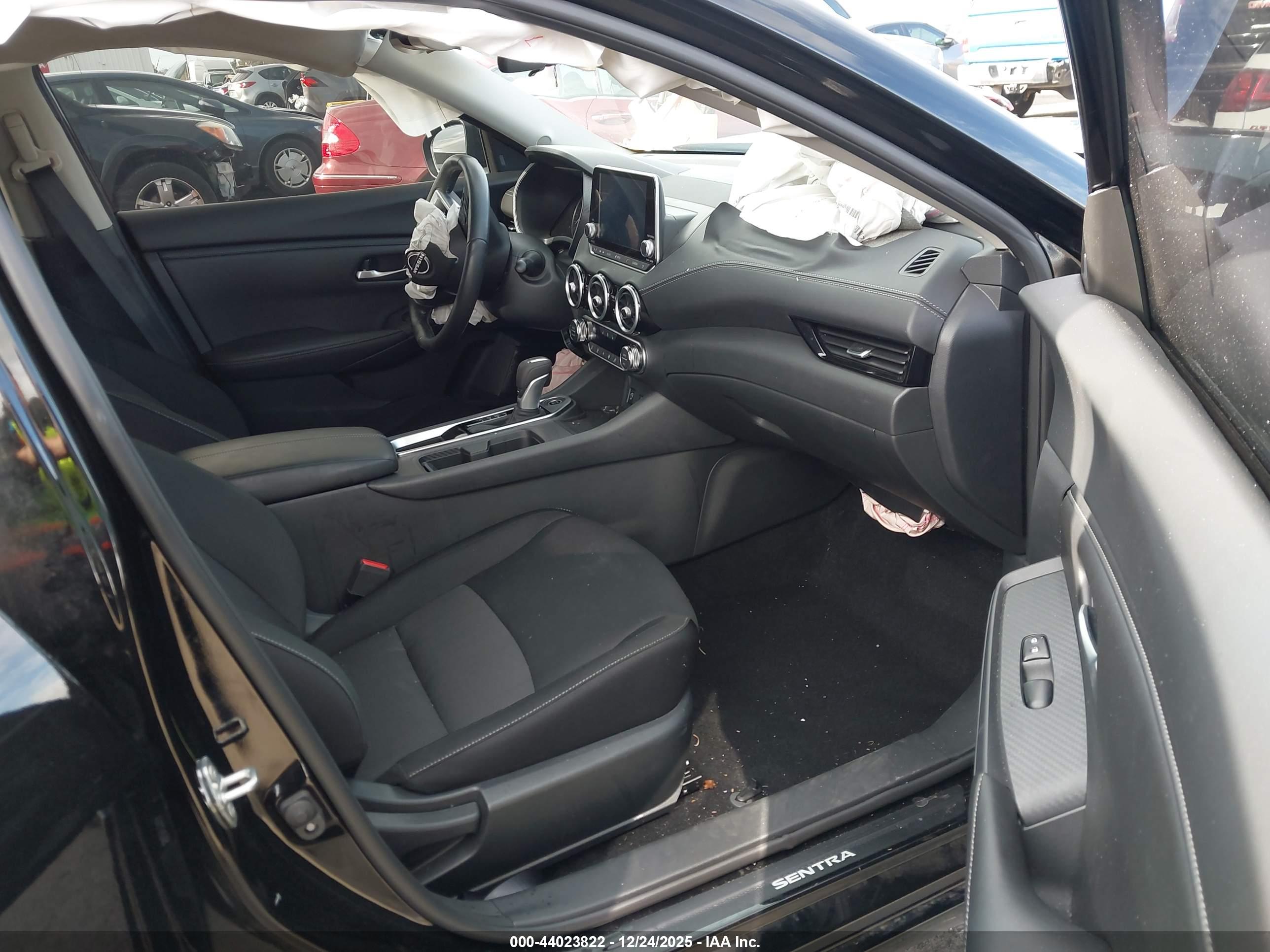 NISSAN SENTRA image 5