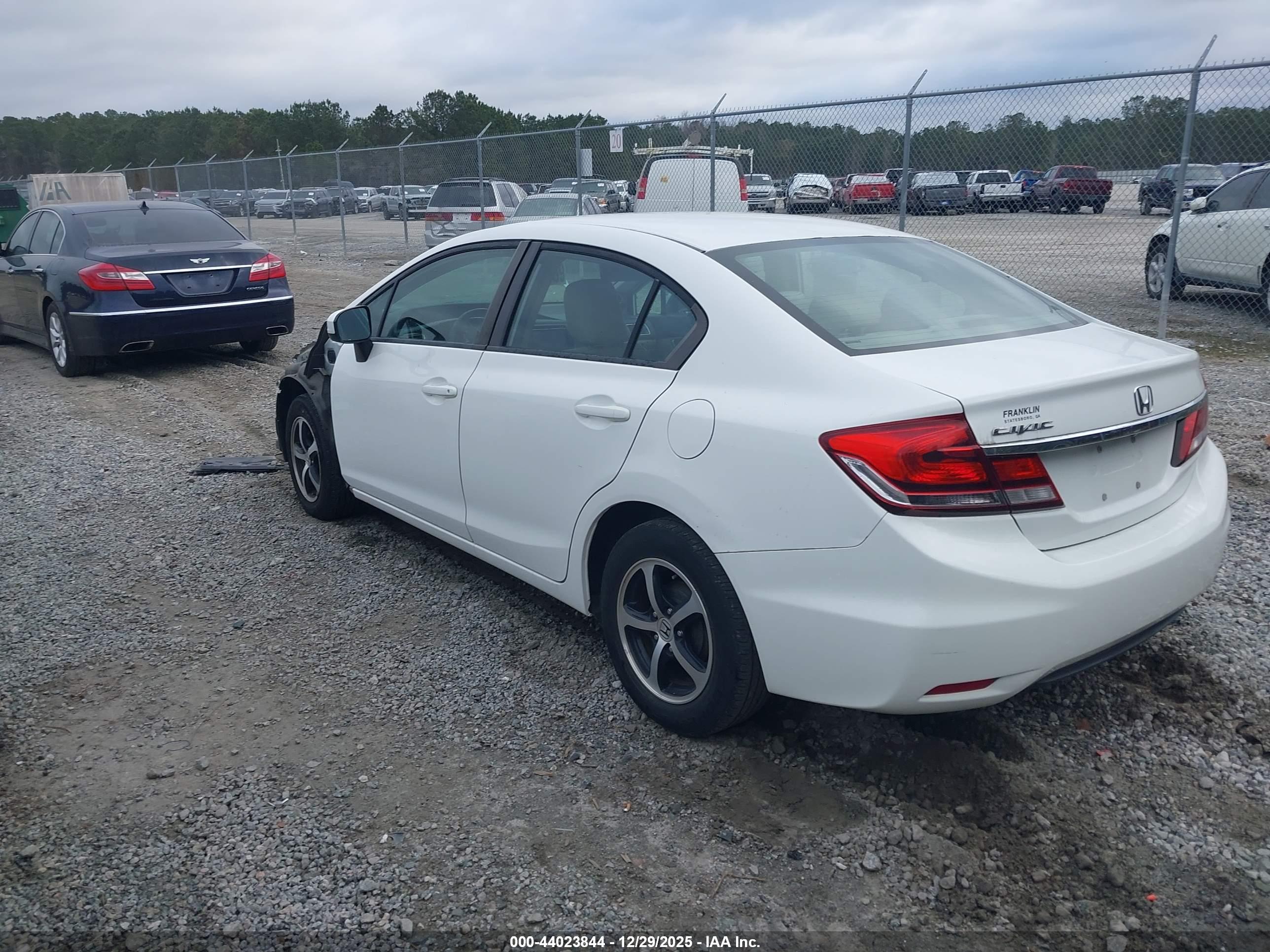HONDA CIVIC image 3
