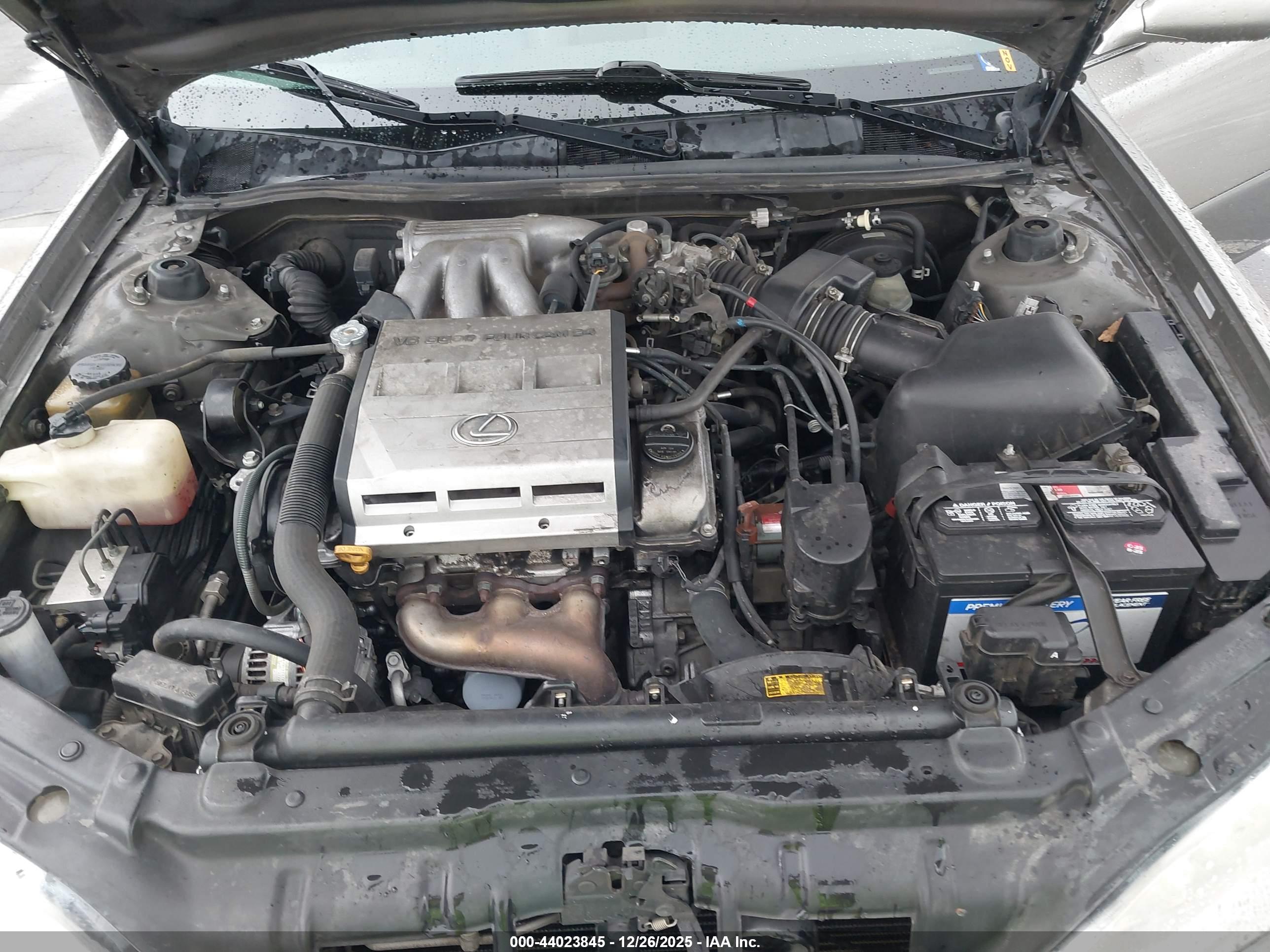 LEXUS ES image 10