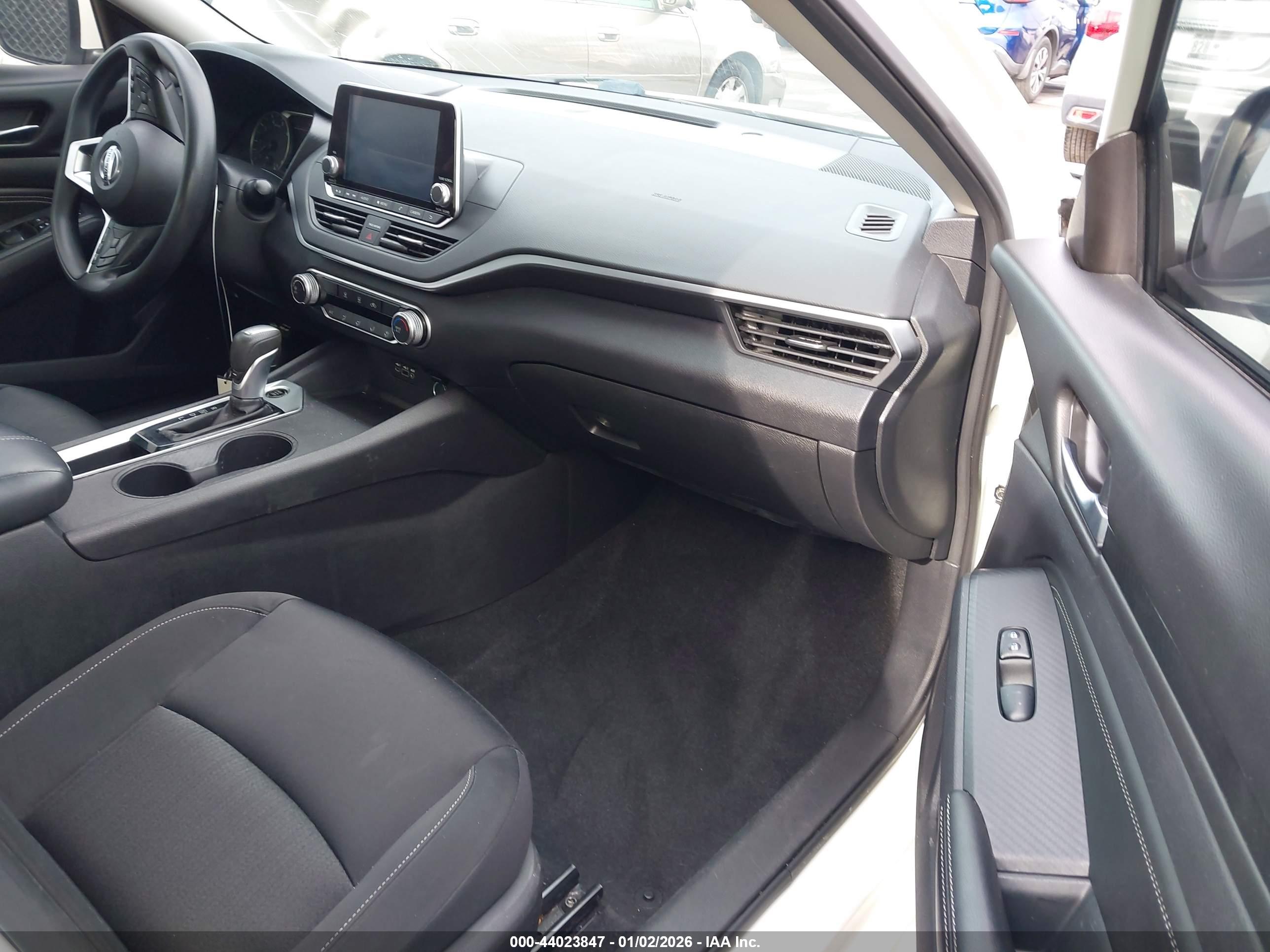 NISSAN ALTIMA image 5