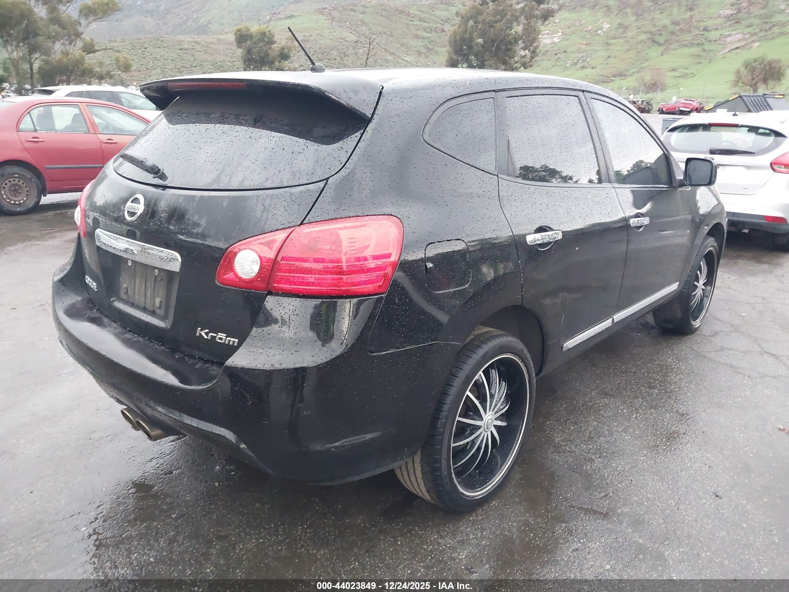NISSAN ROGUE image 4
