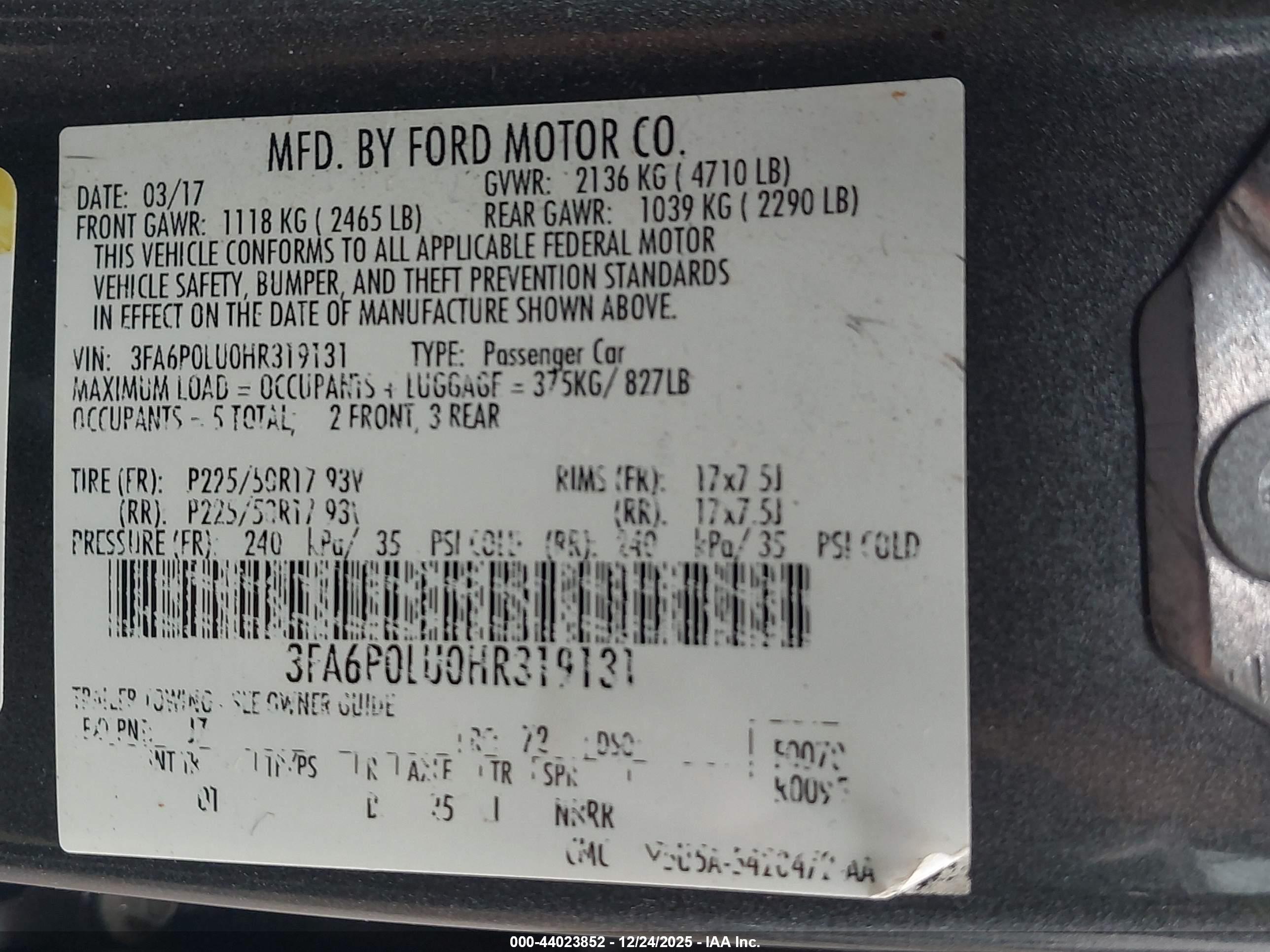FORD FUSION image 9