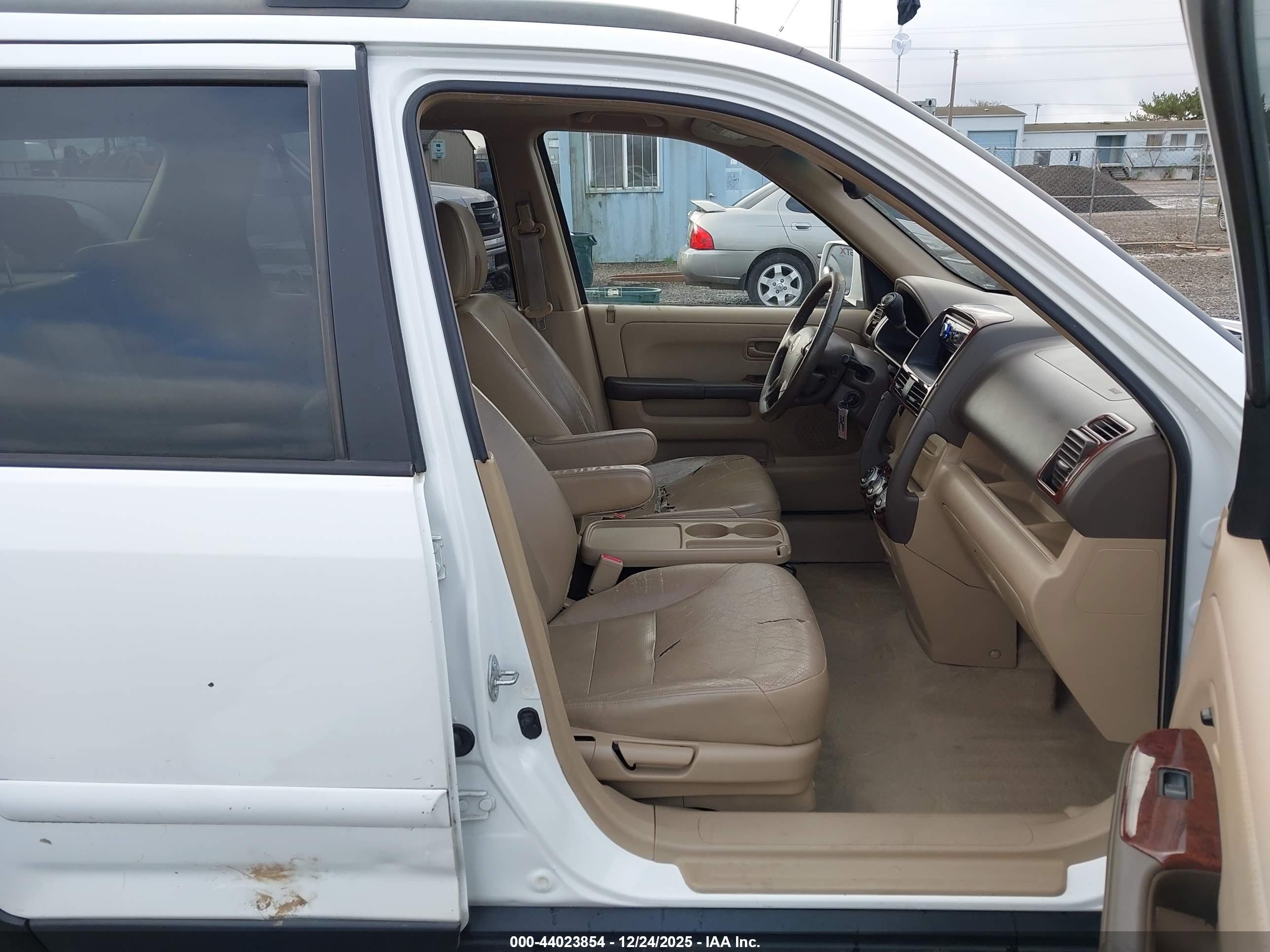 HONDA CR-V image 5