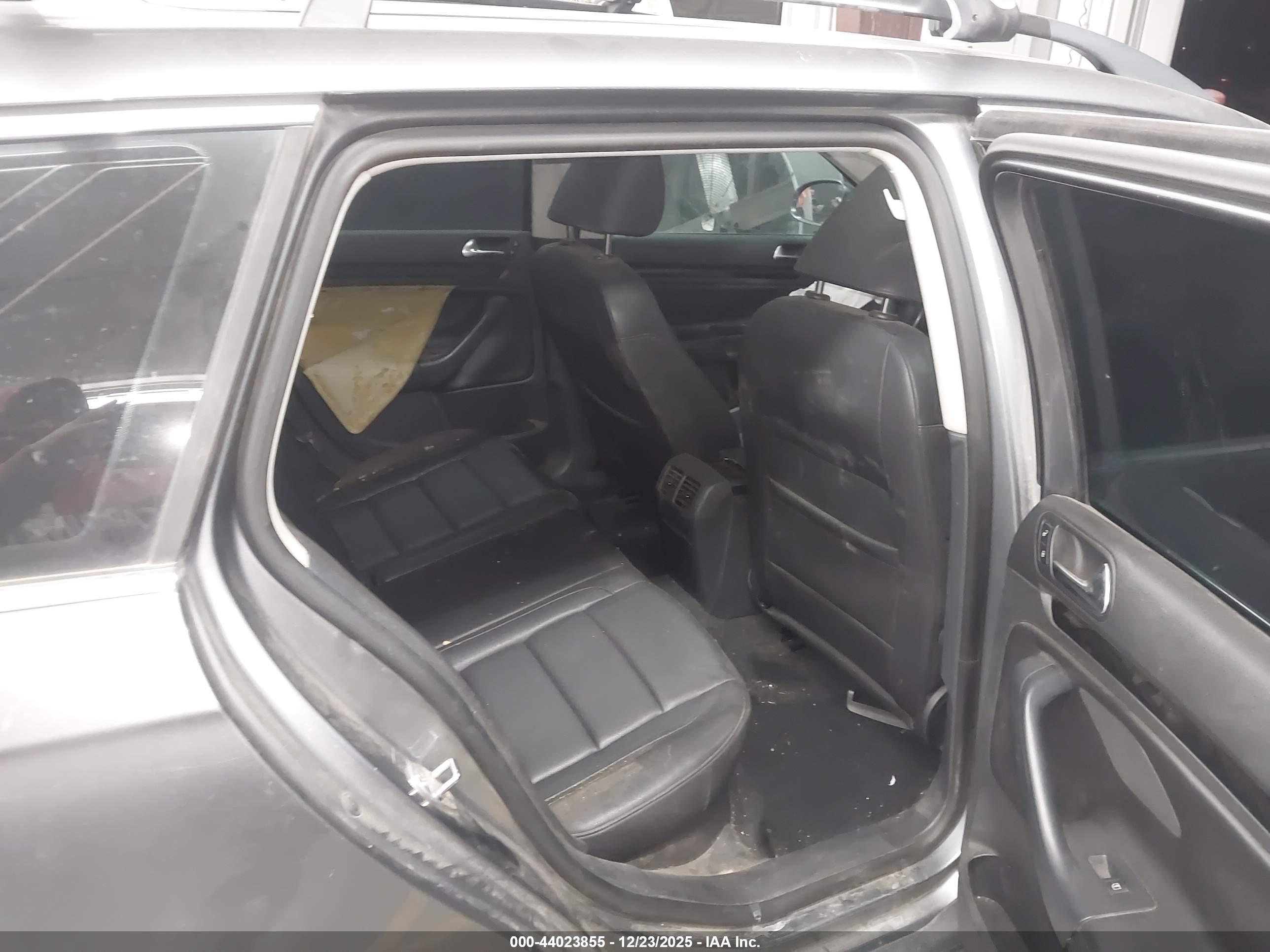 VOLKSWAGEN JETTA image 8