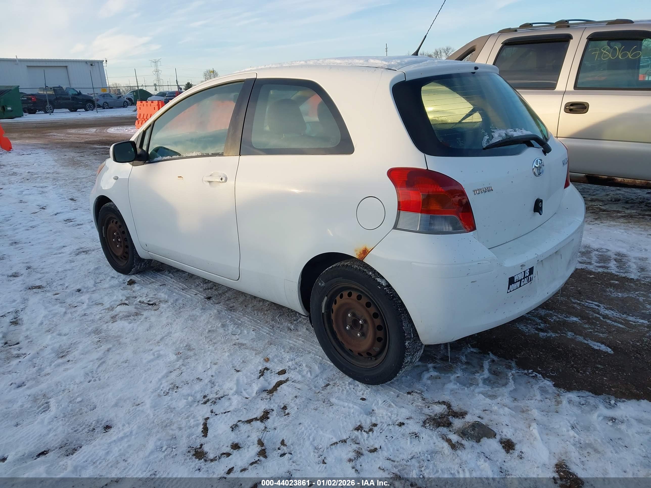 TOYOTA YARIS image 3