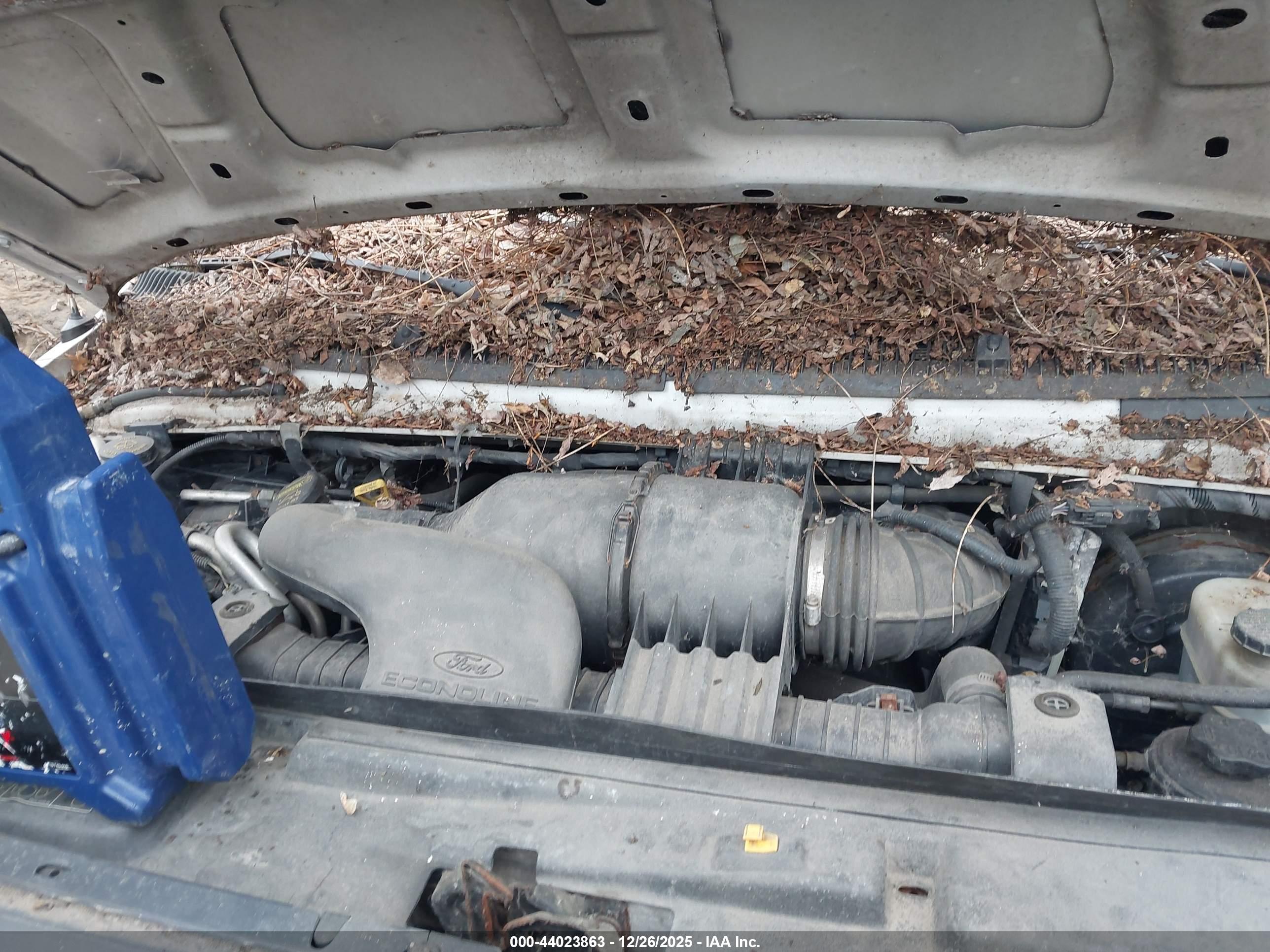FORD E-350 image 10