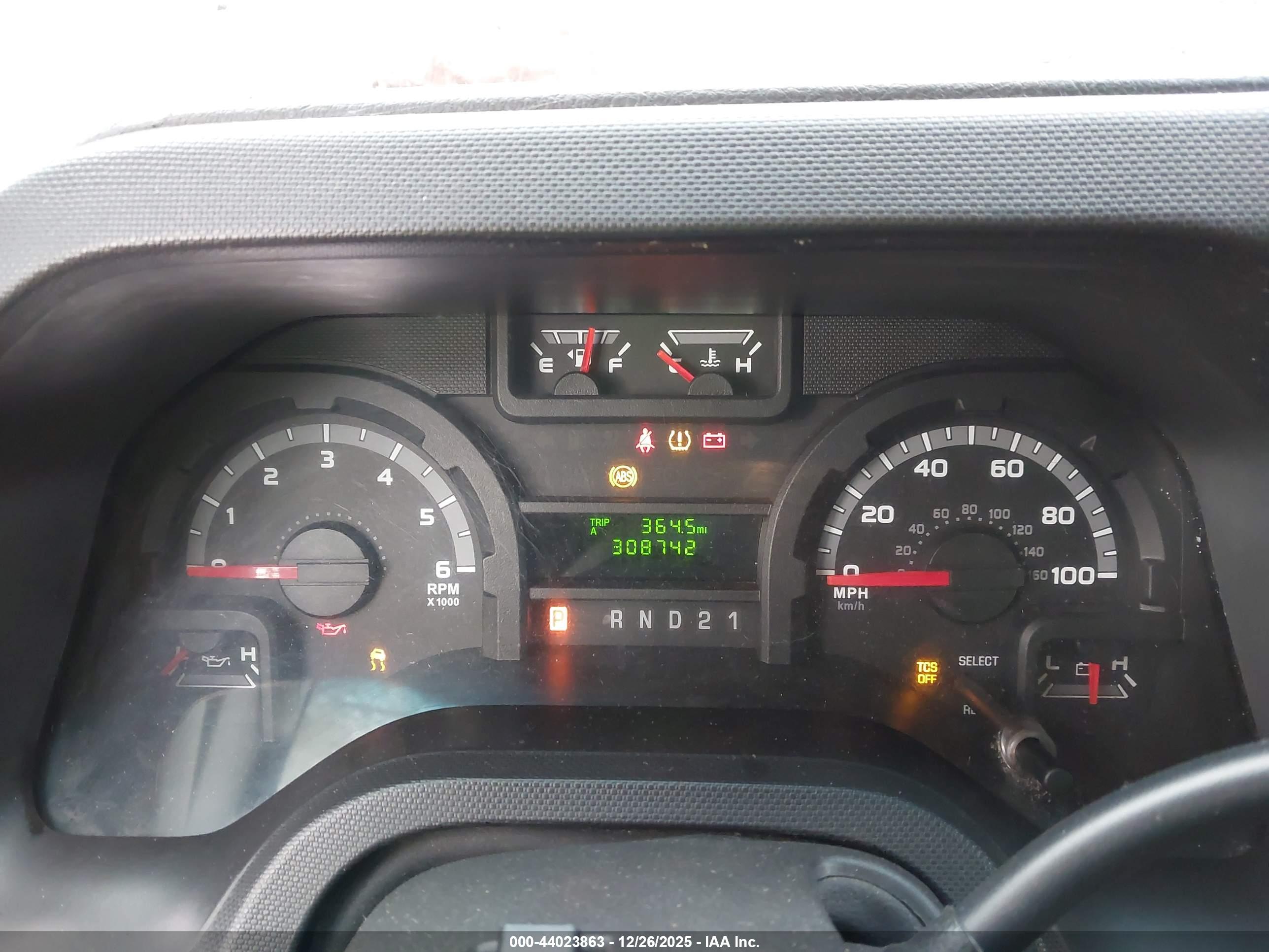 FORD E-350 image 7
