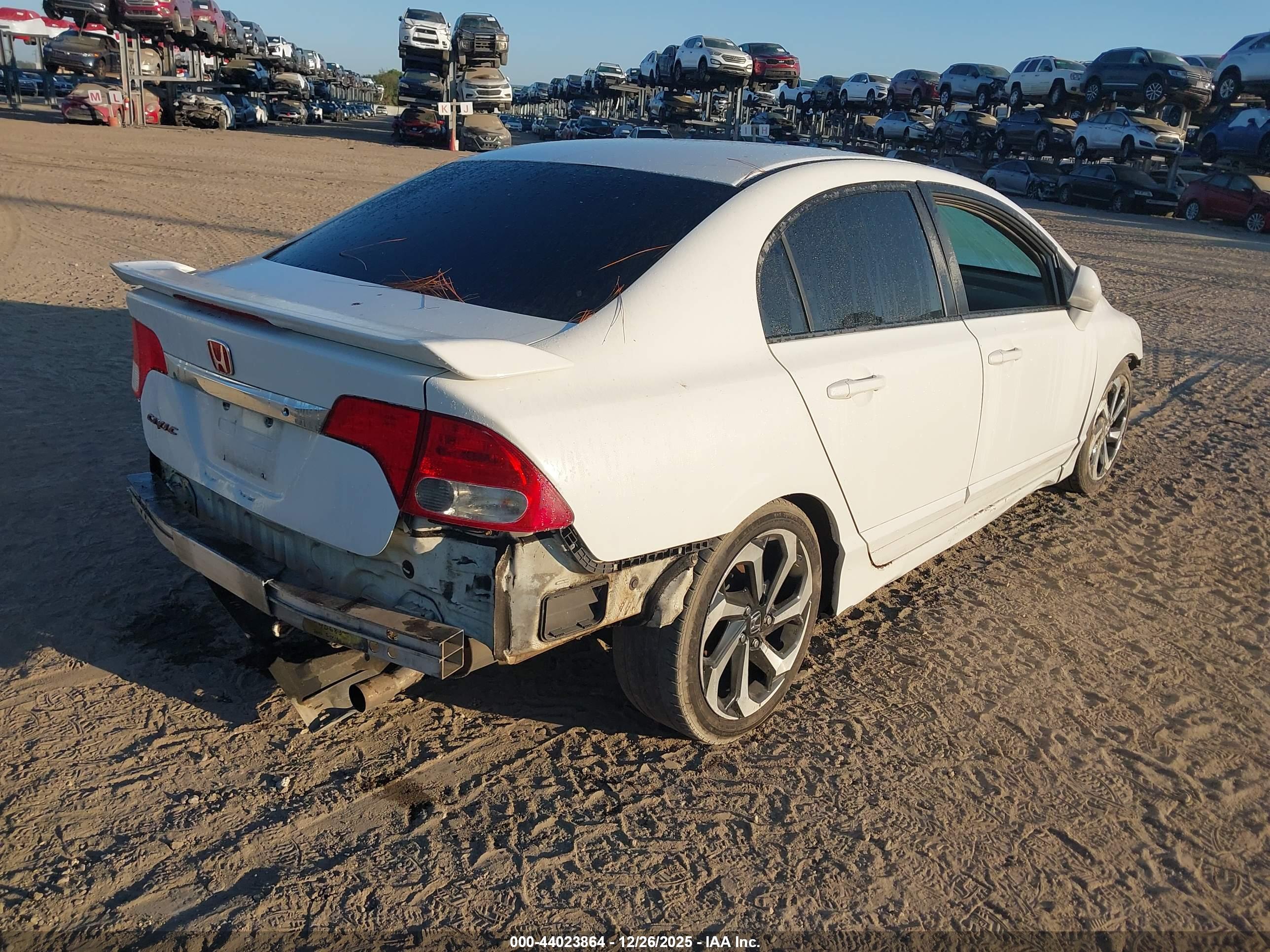 HONDA CIVIC image 4
