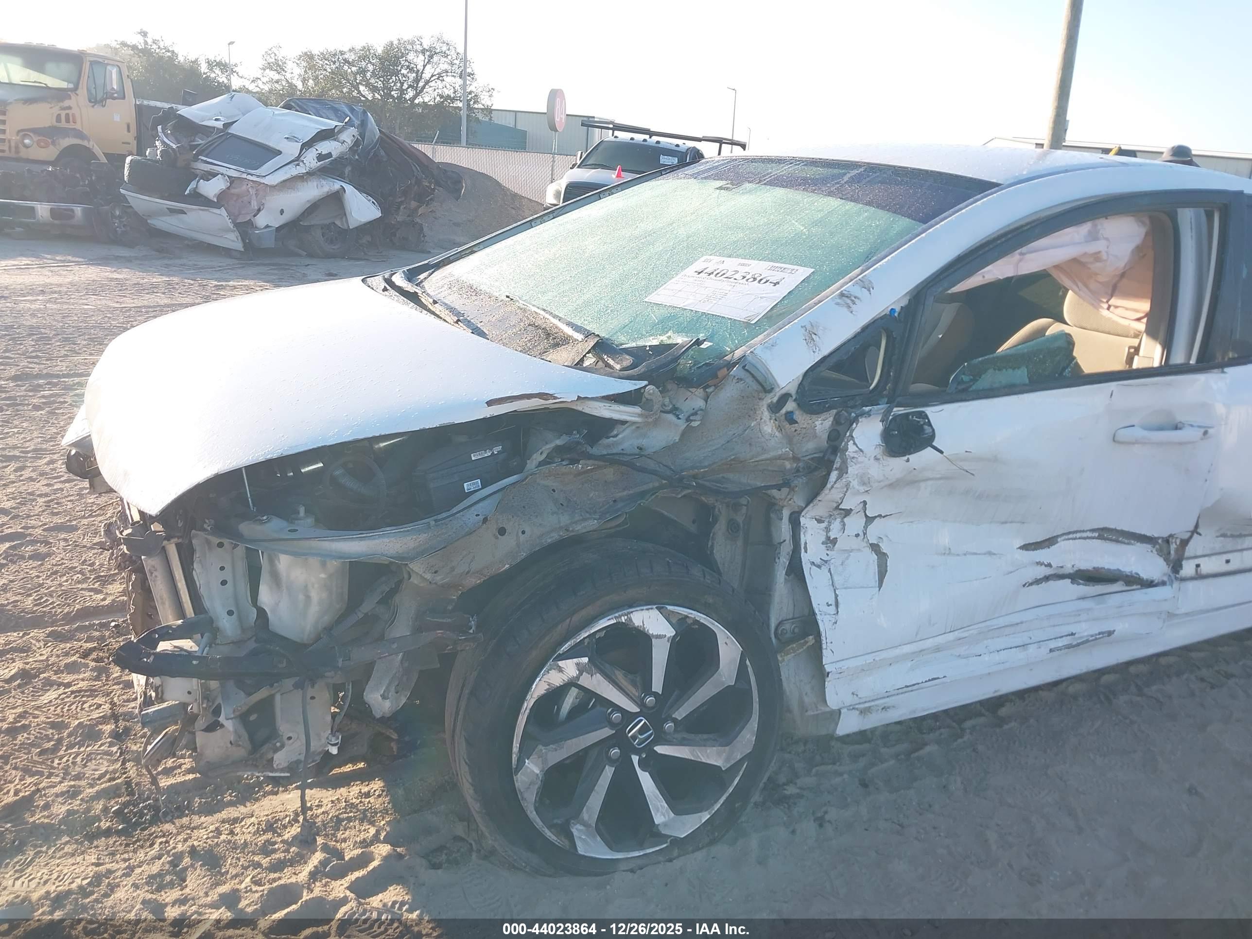 HONDA CIVIC image 6