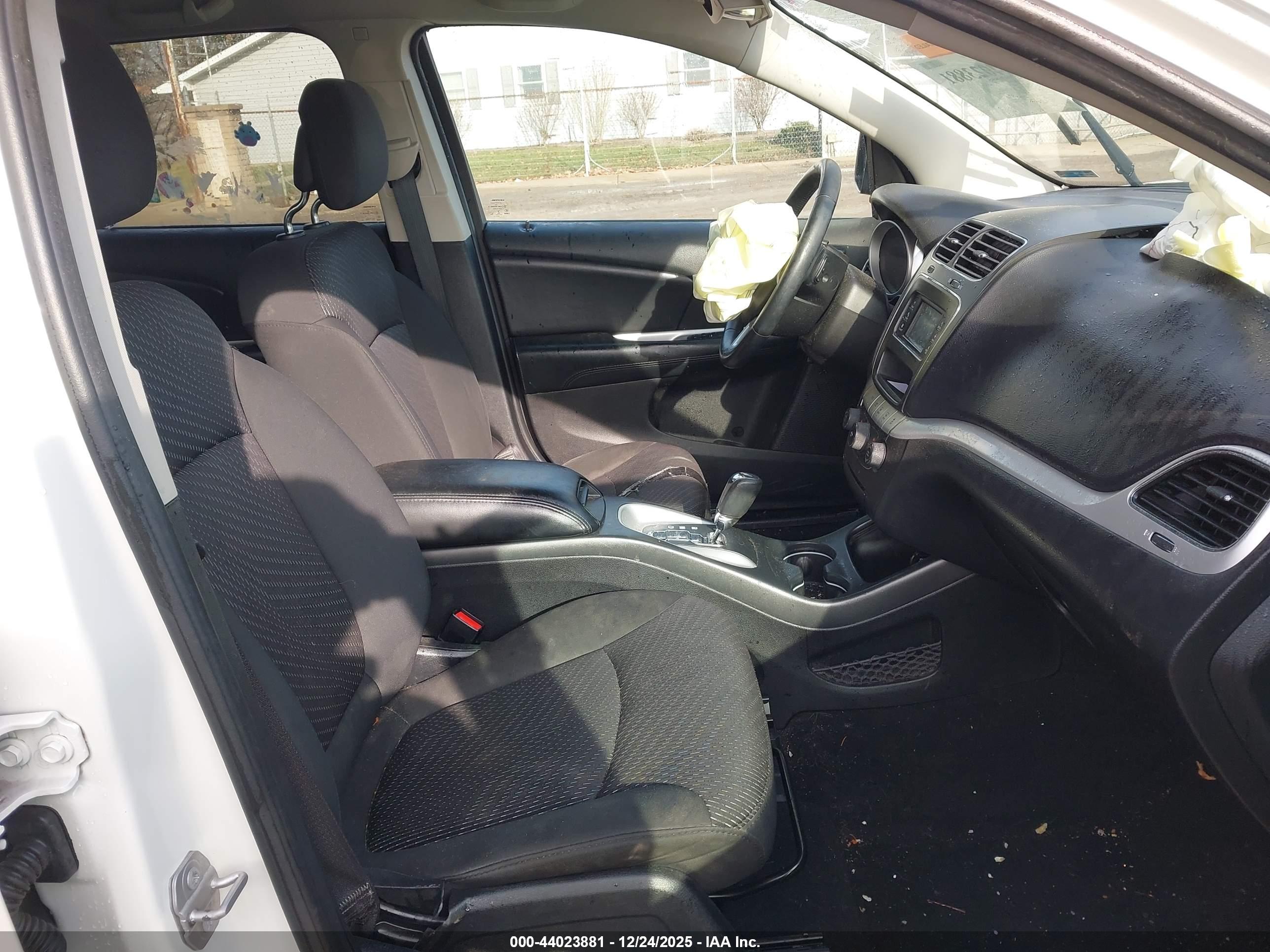 DODGE JOURNEY image 5