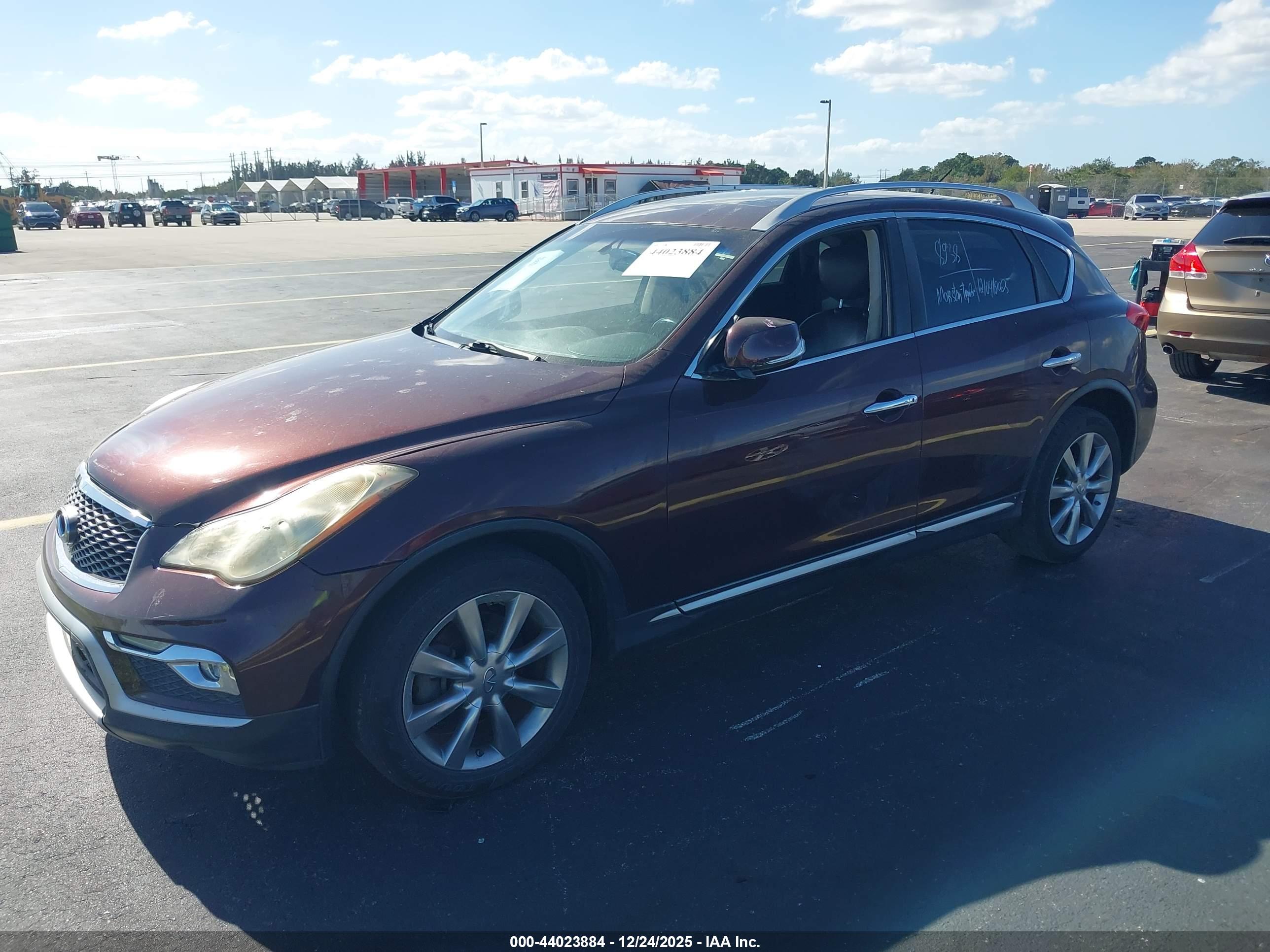 INFINITI QX50 image 2