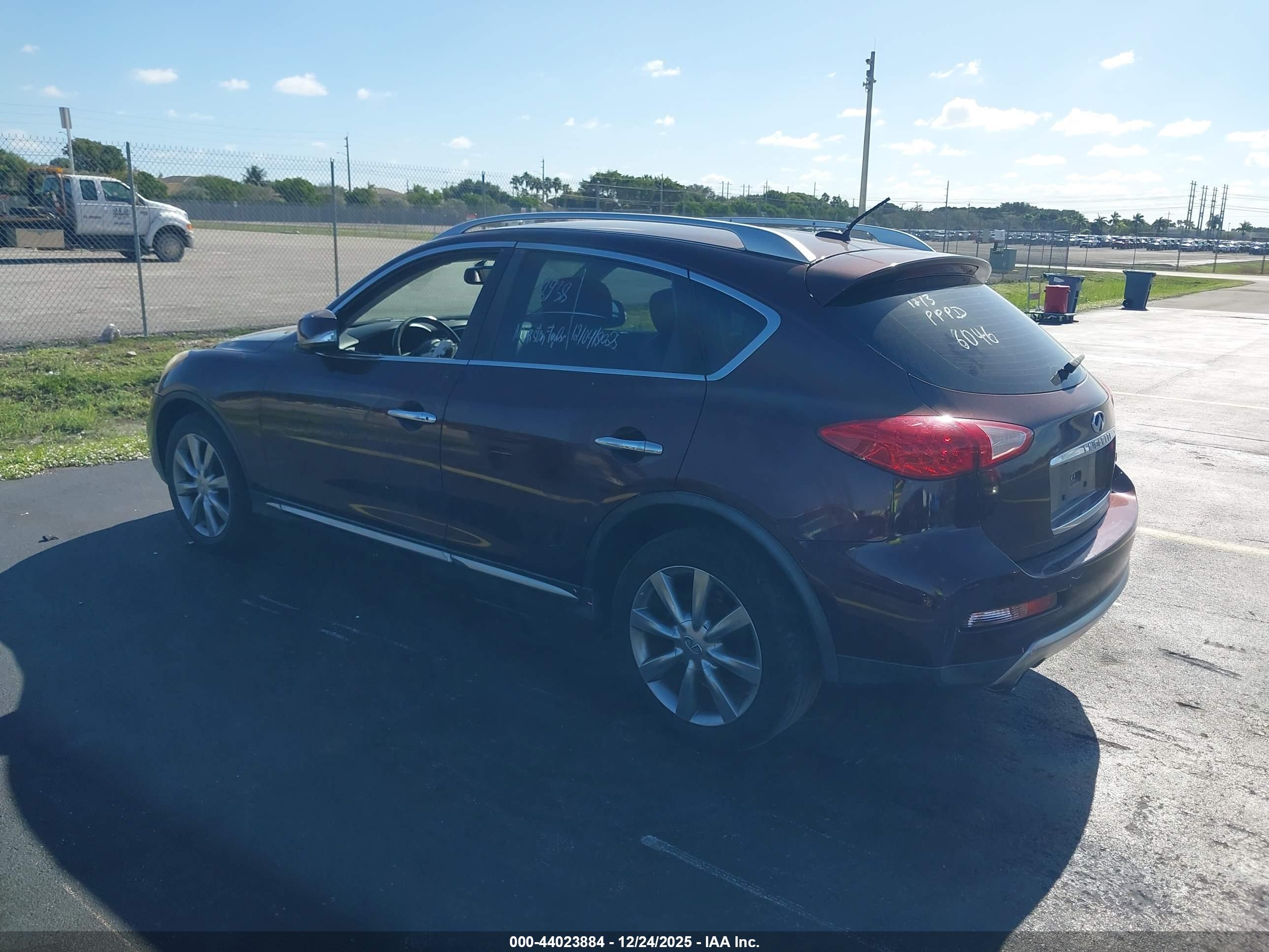 INFINITI QX50 image 3