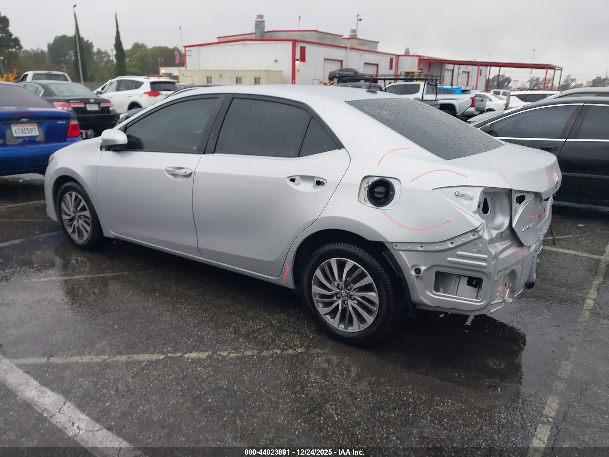 TOYOTA COROLLA image 3