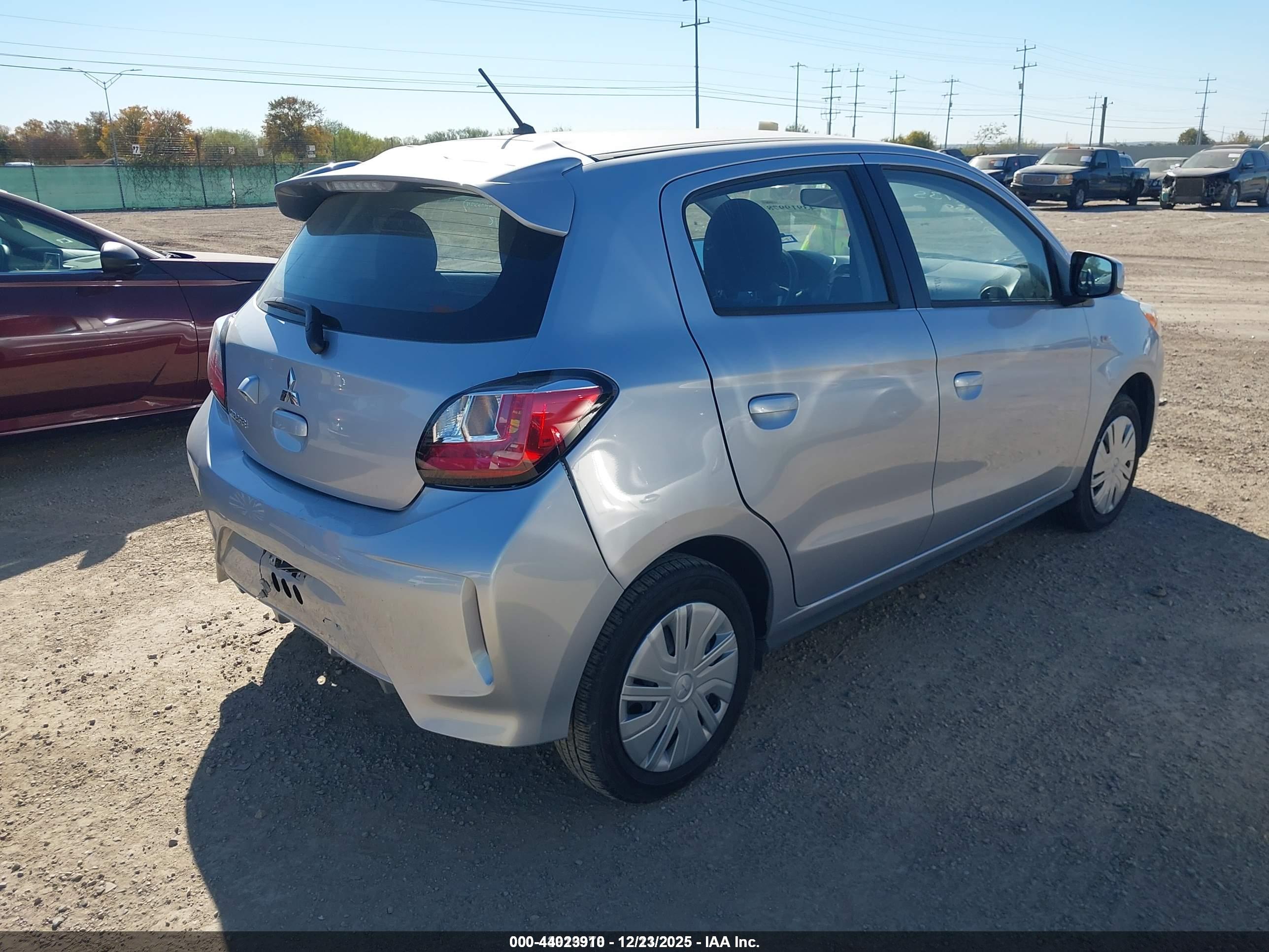 MITSUBISHI MIRAGE image 4