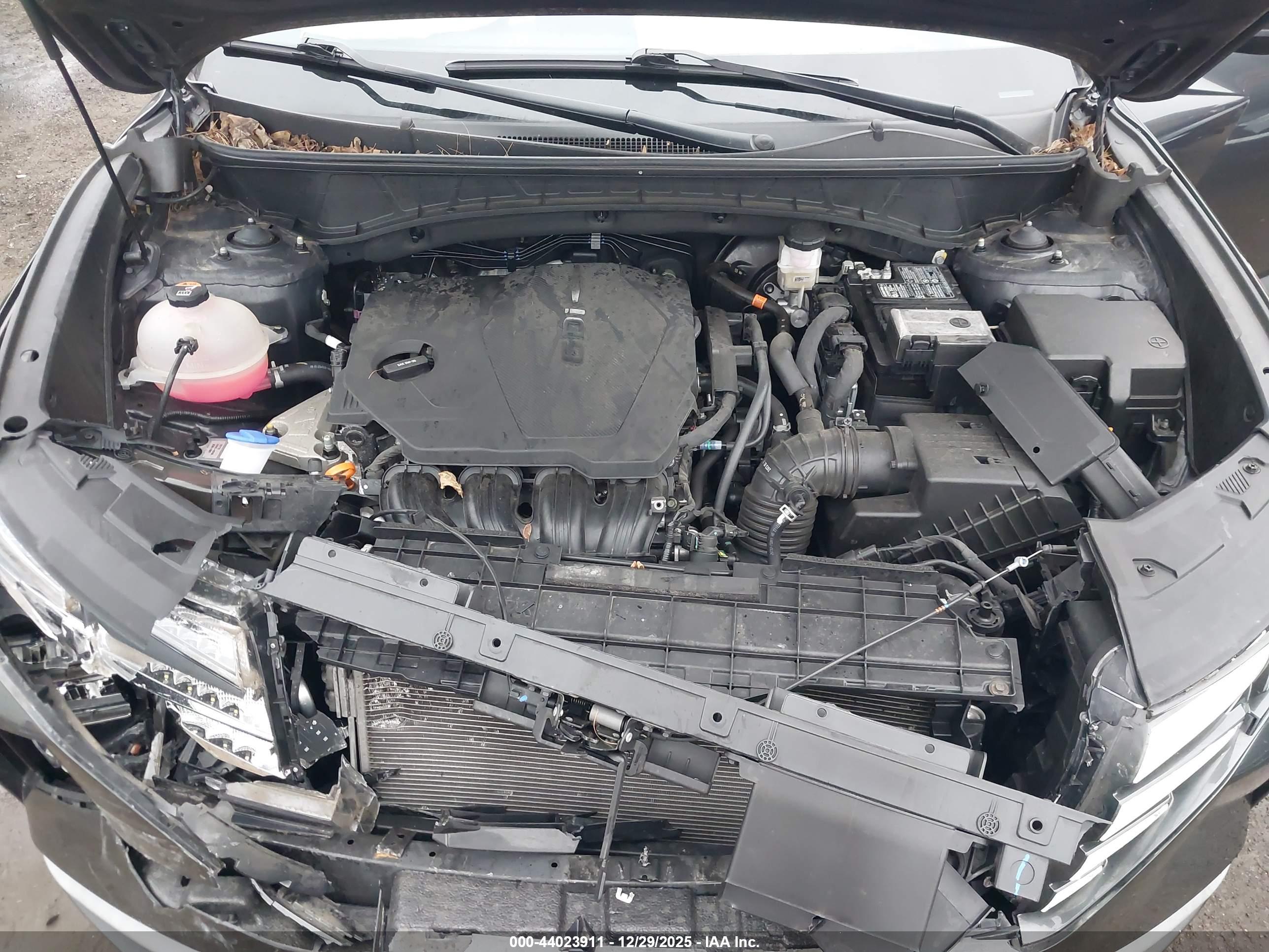 HYUNDAI TUCSON image 10