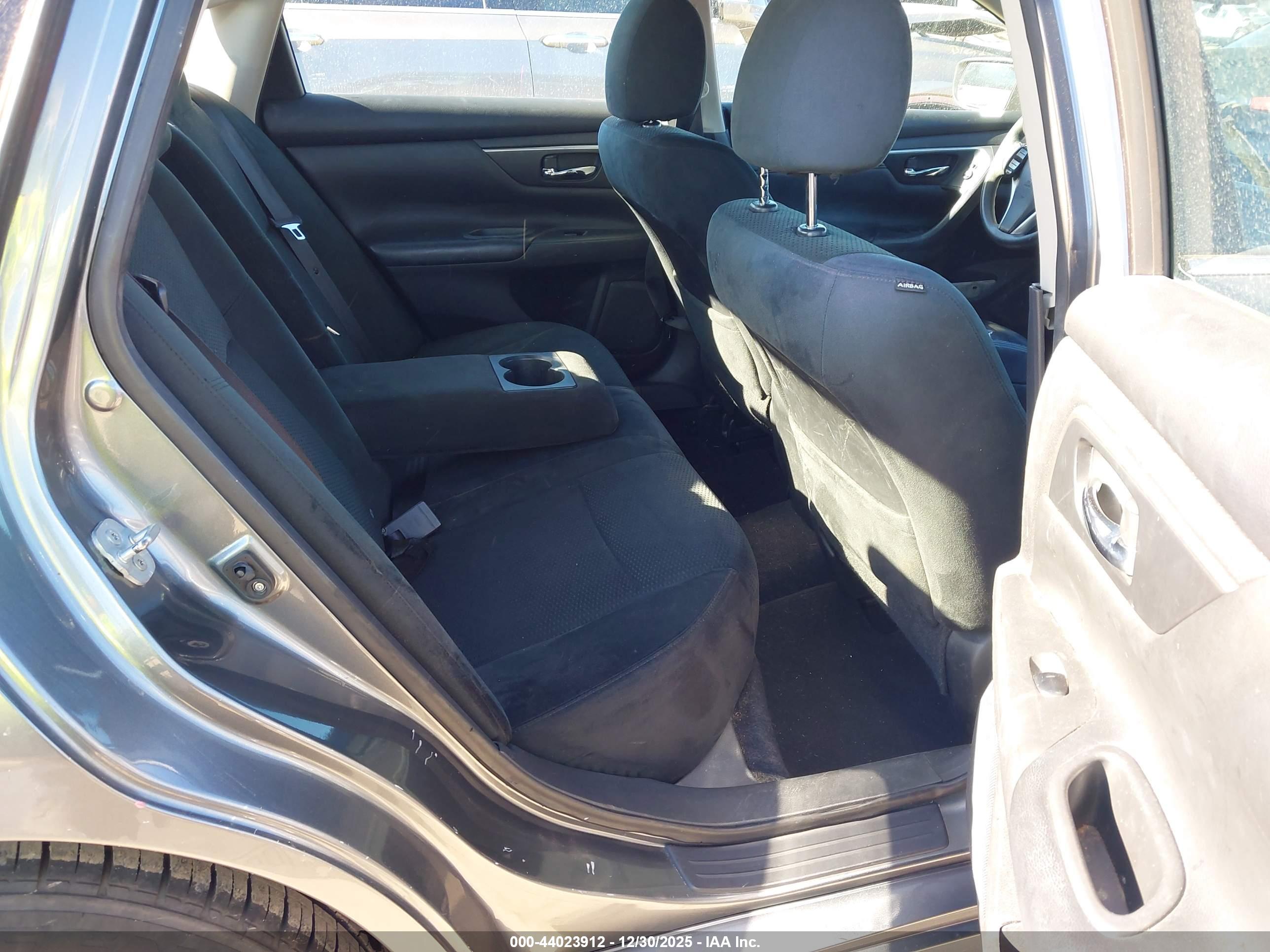 NISSAN ALTIMA image 8