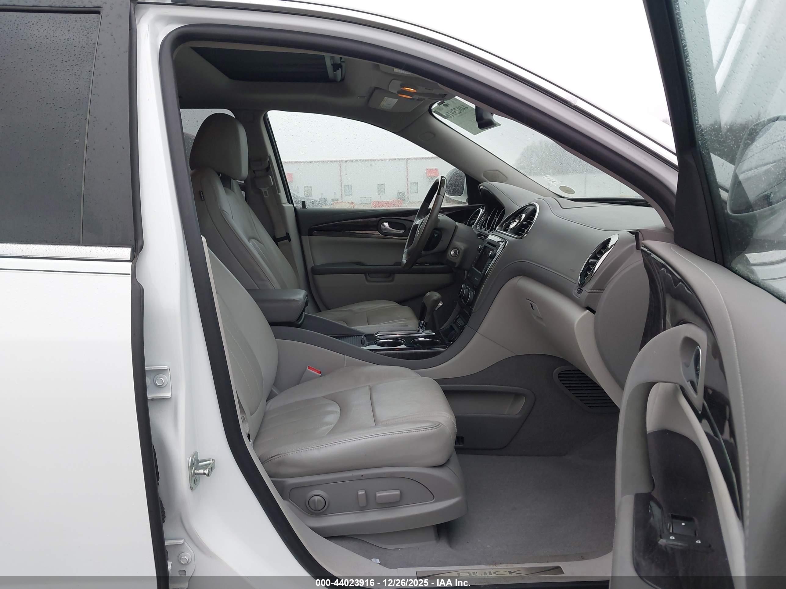 BUICK ENCLAVE image 5