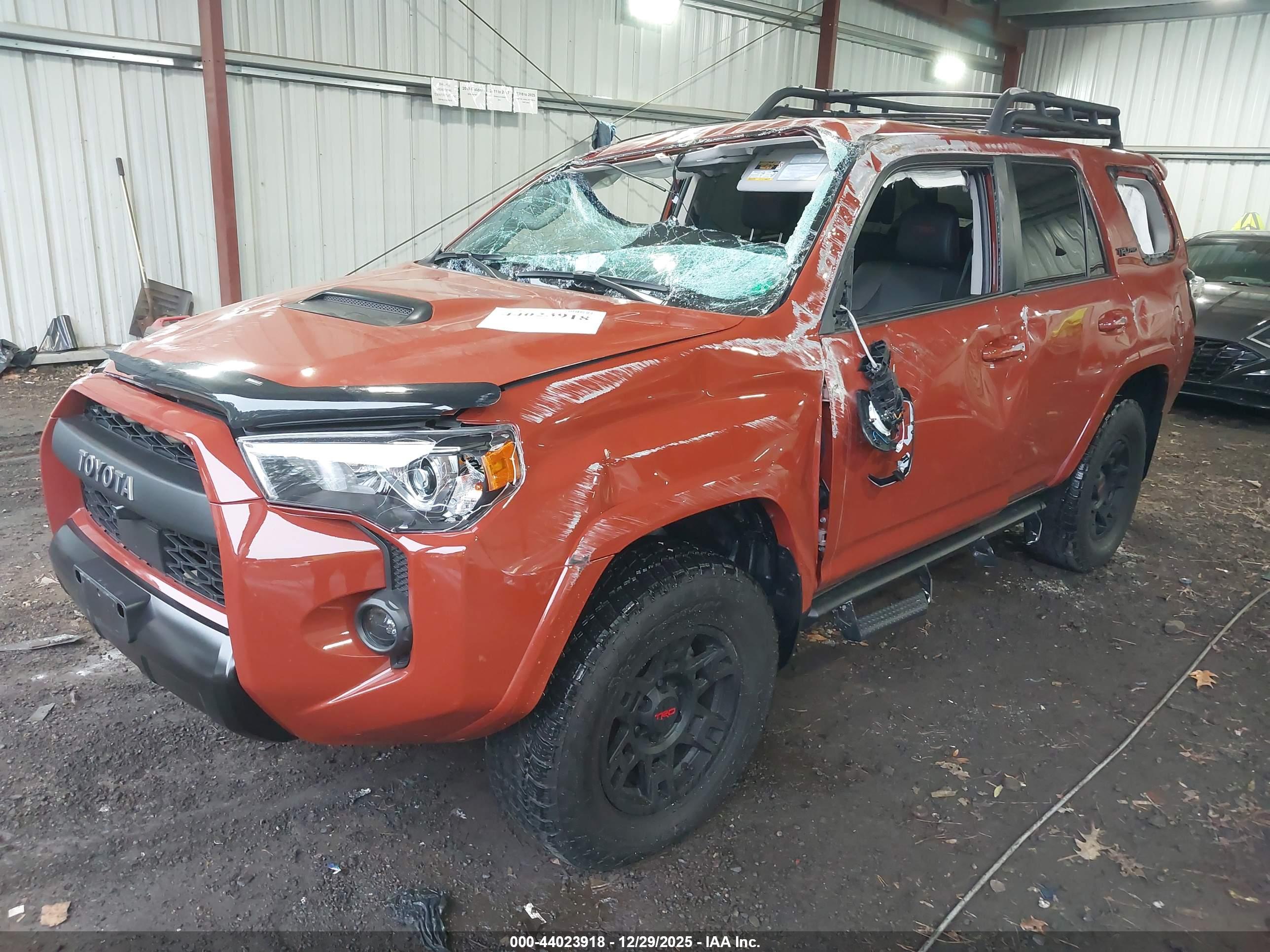 TOYOTA 4RUNNER image 2