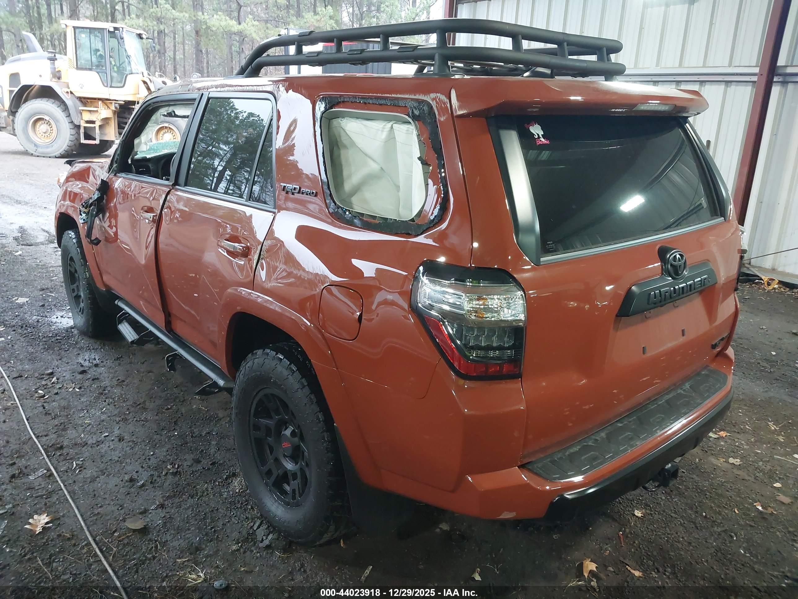 TOYOTA 4RUNNER image 3