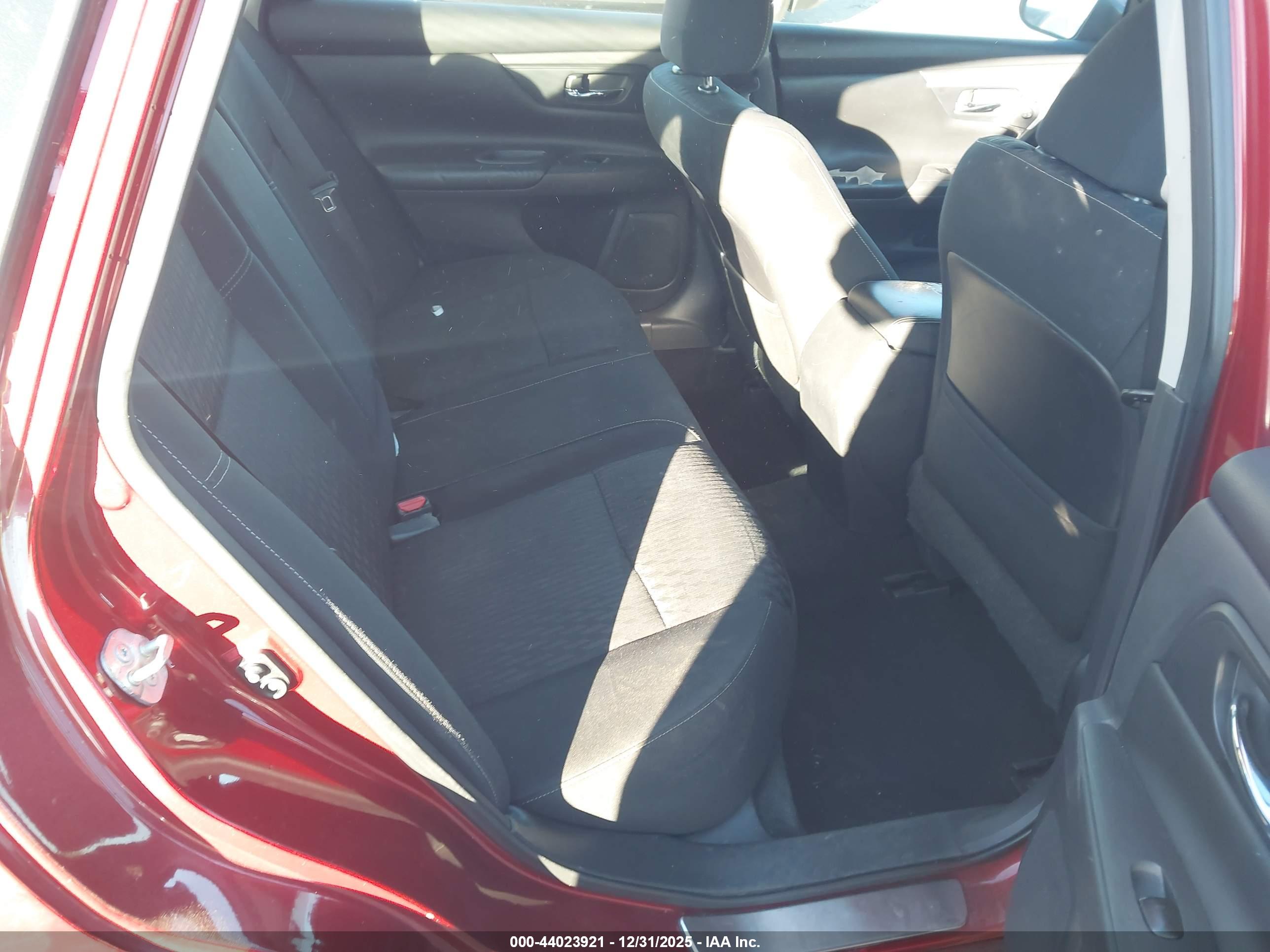 NISSAN ALTIMA image 8