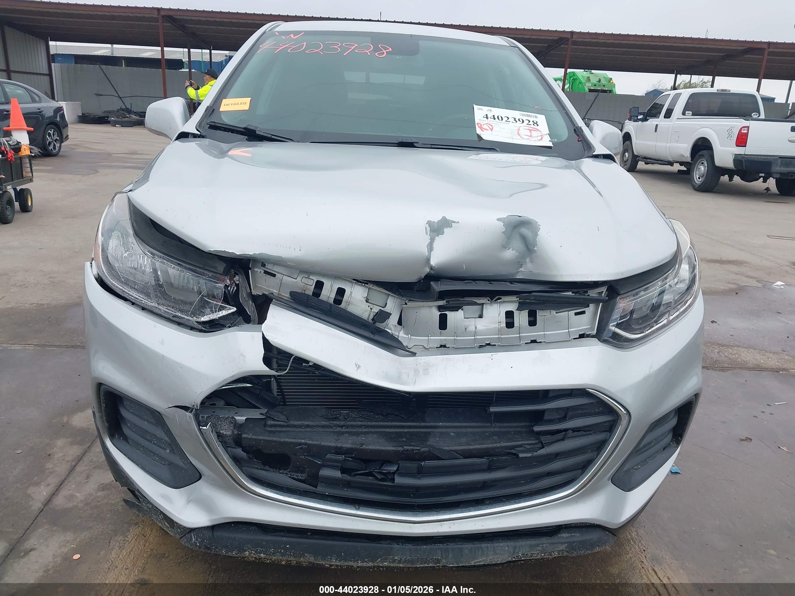 CHEVROLET TRAX image 6