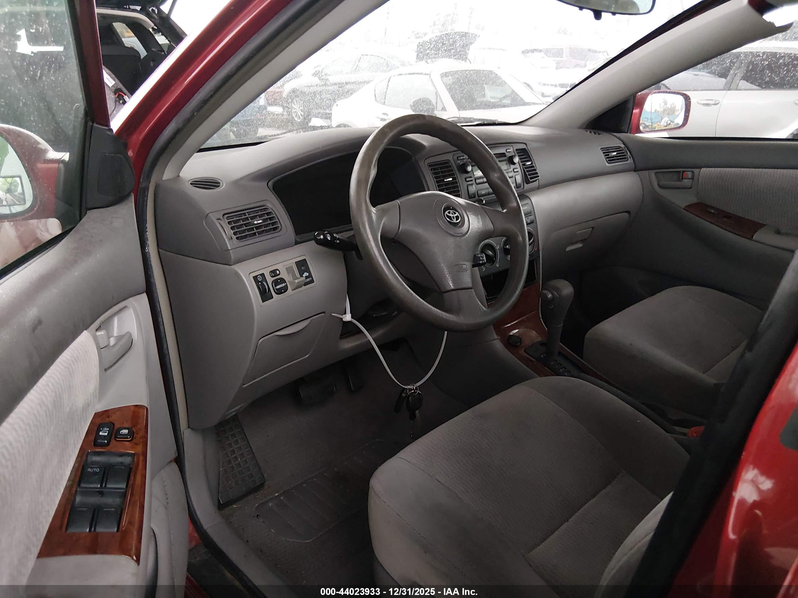 TOYOTA COROLLA image 5