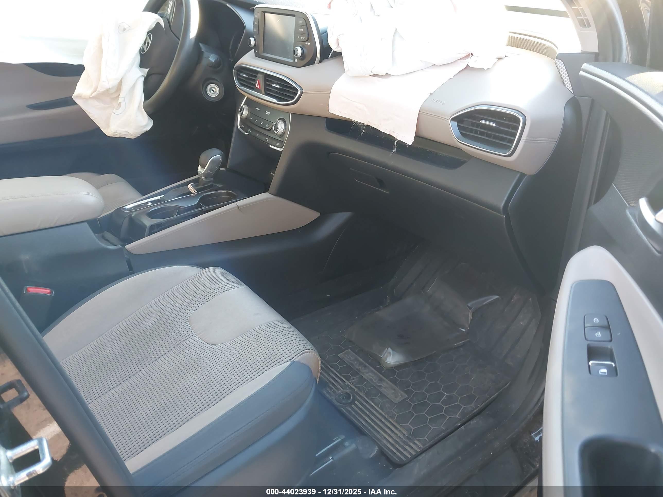 HYUNDAI SANTA image 5