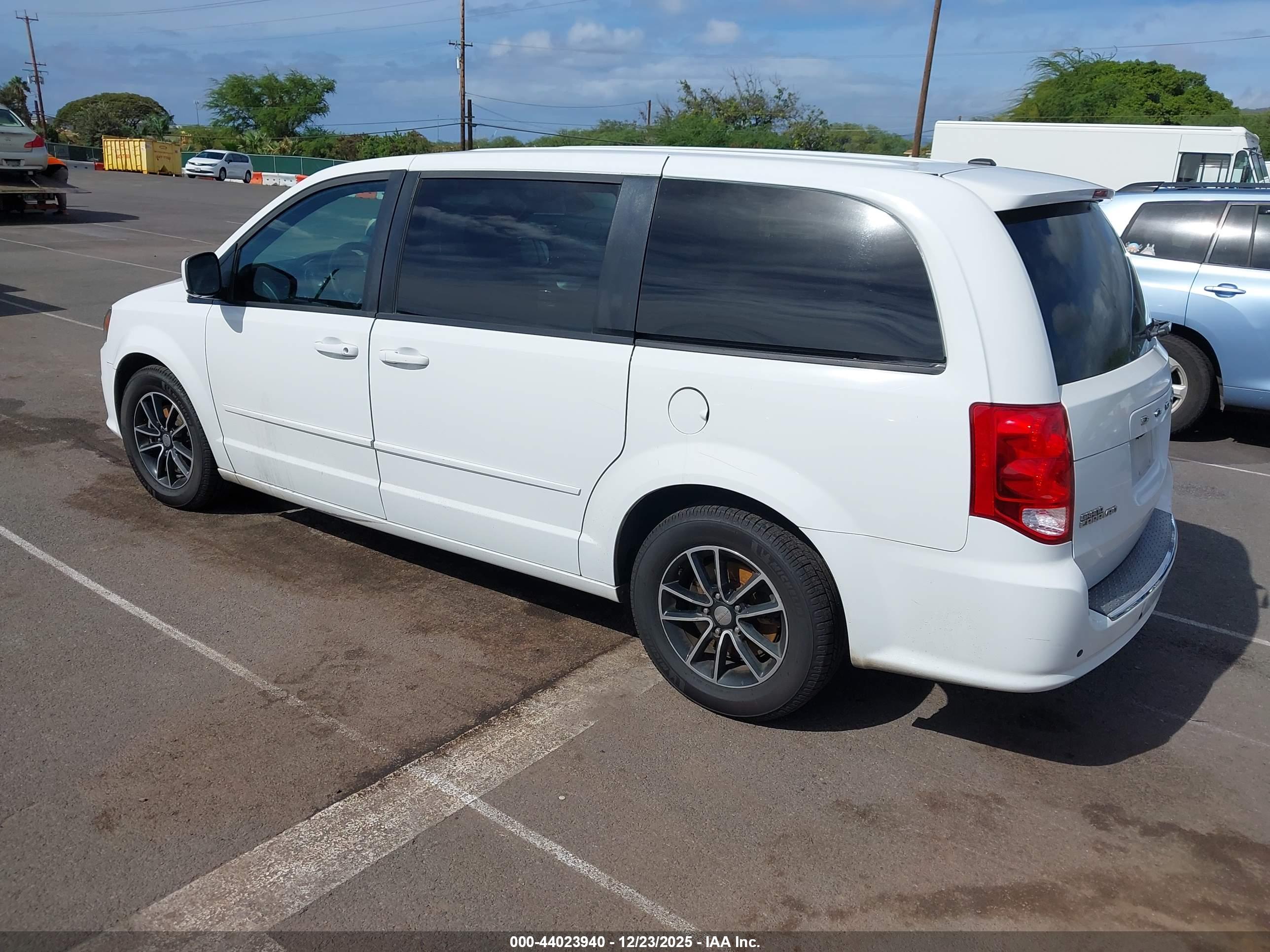 DODGE GRAND image 3