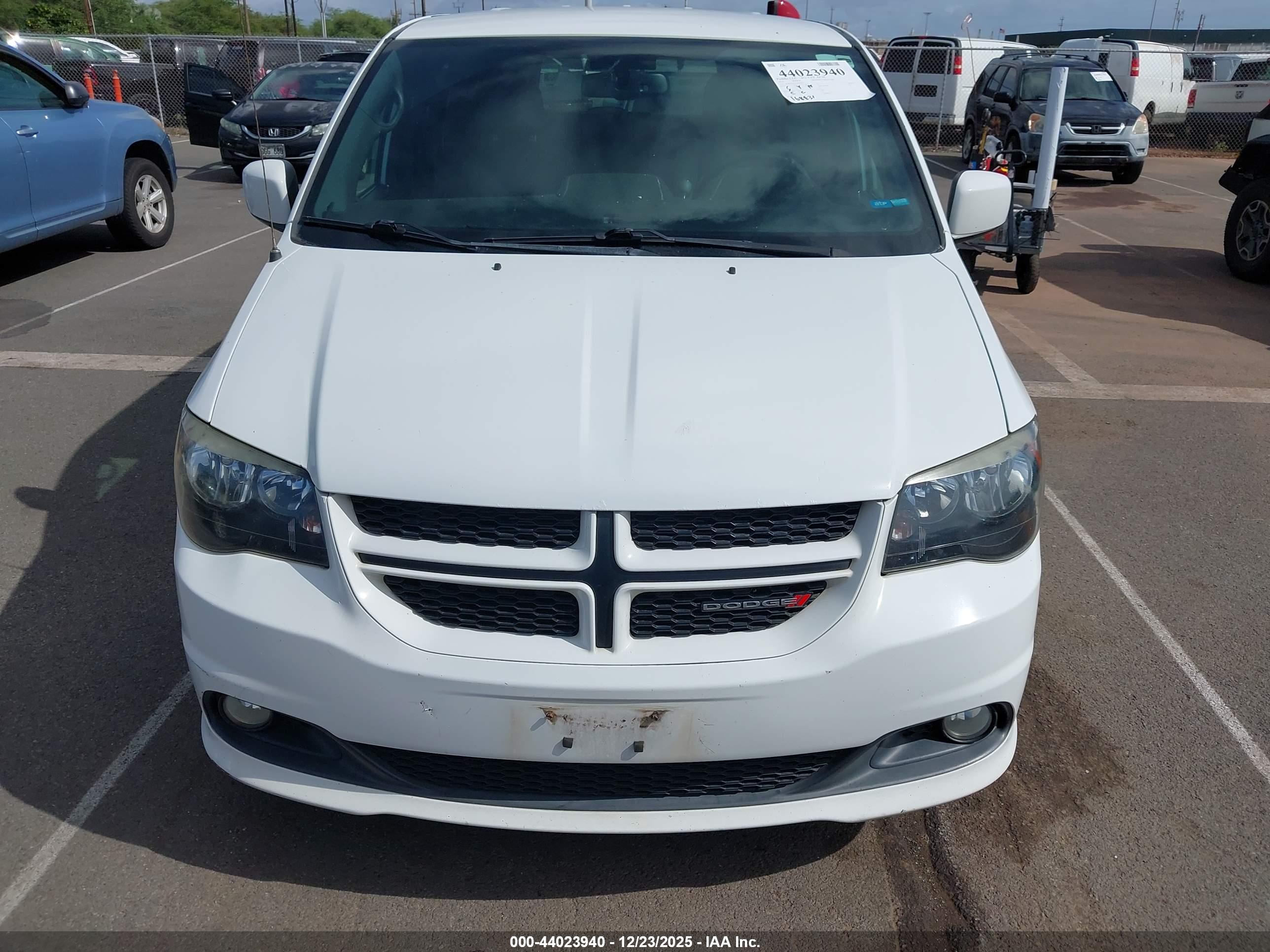 DODGE GRAND image 6