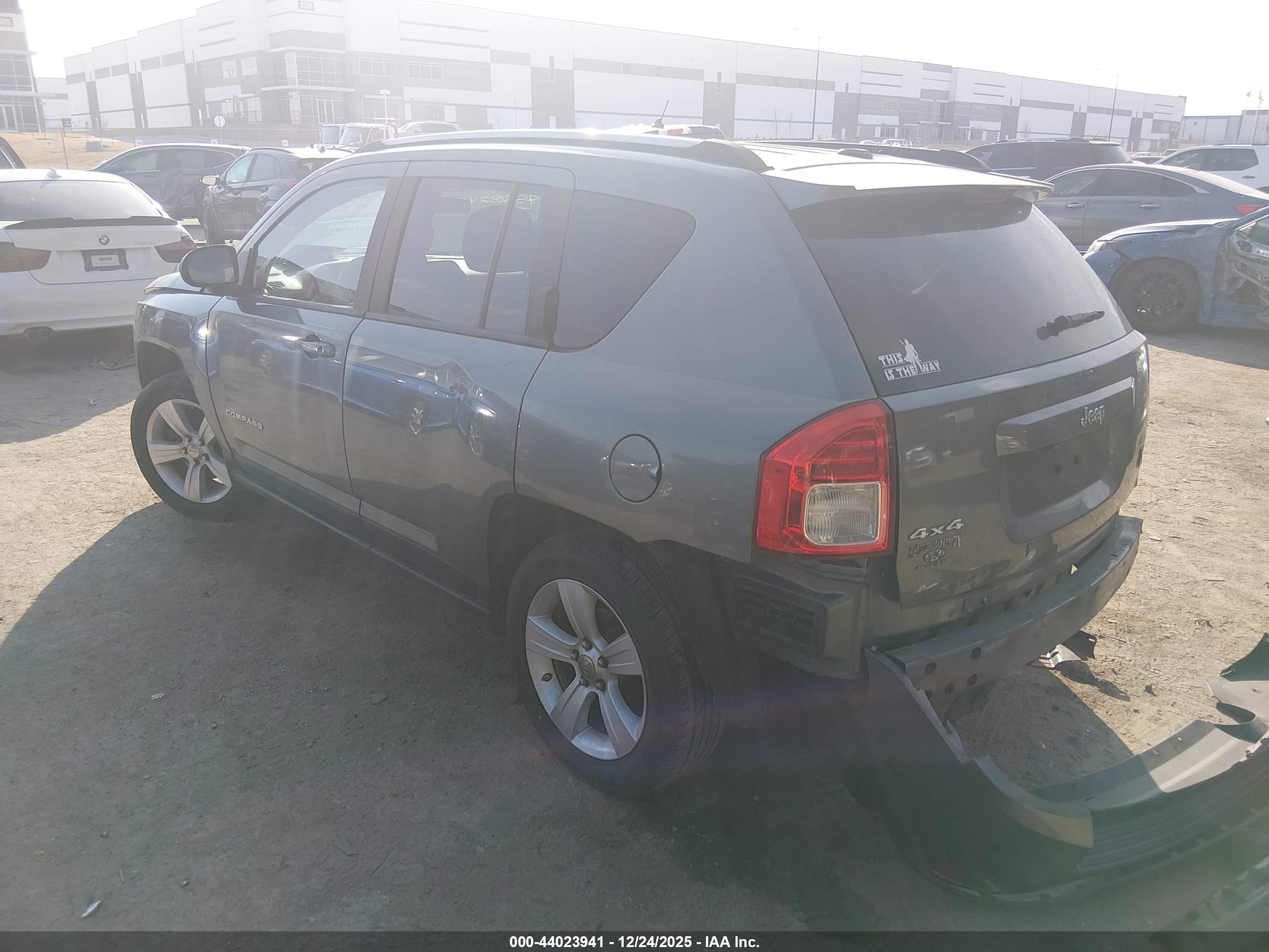 JEEP COMPASS image 3