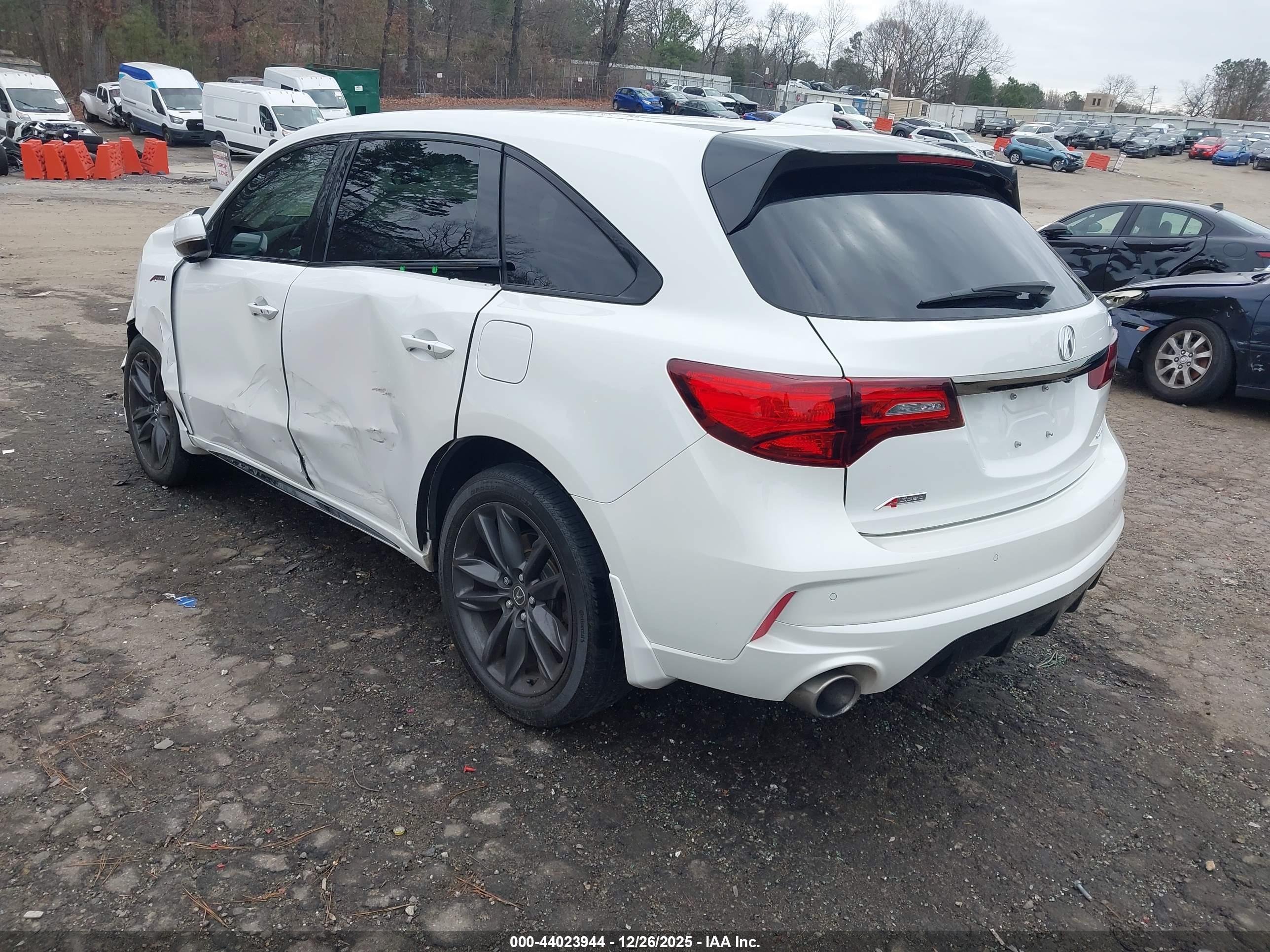 ACURA MDX image 3