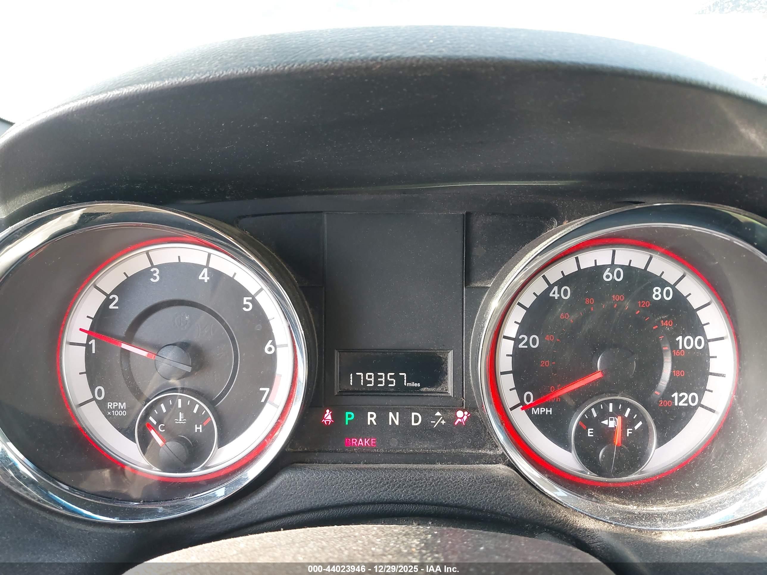 DODGE GRAND image 7