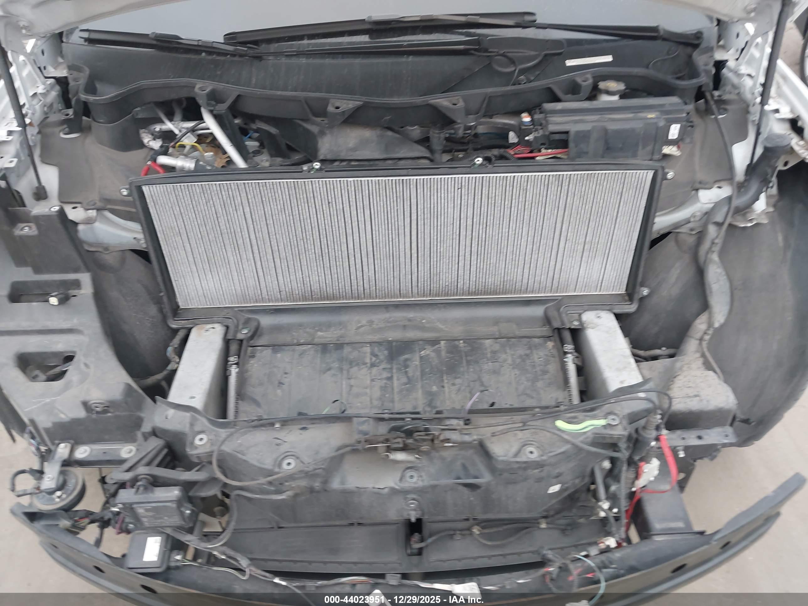 TESLA MODEL image 10